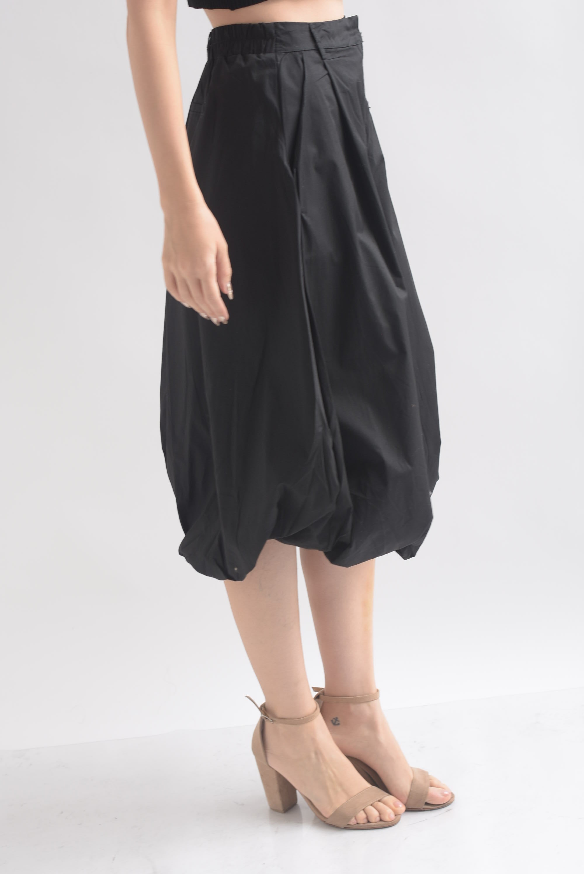 Falda globo con trabilla