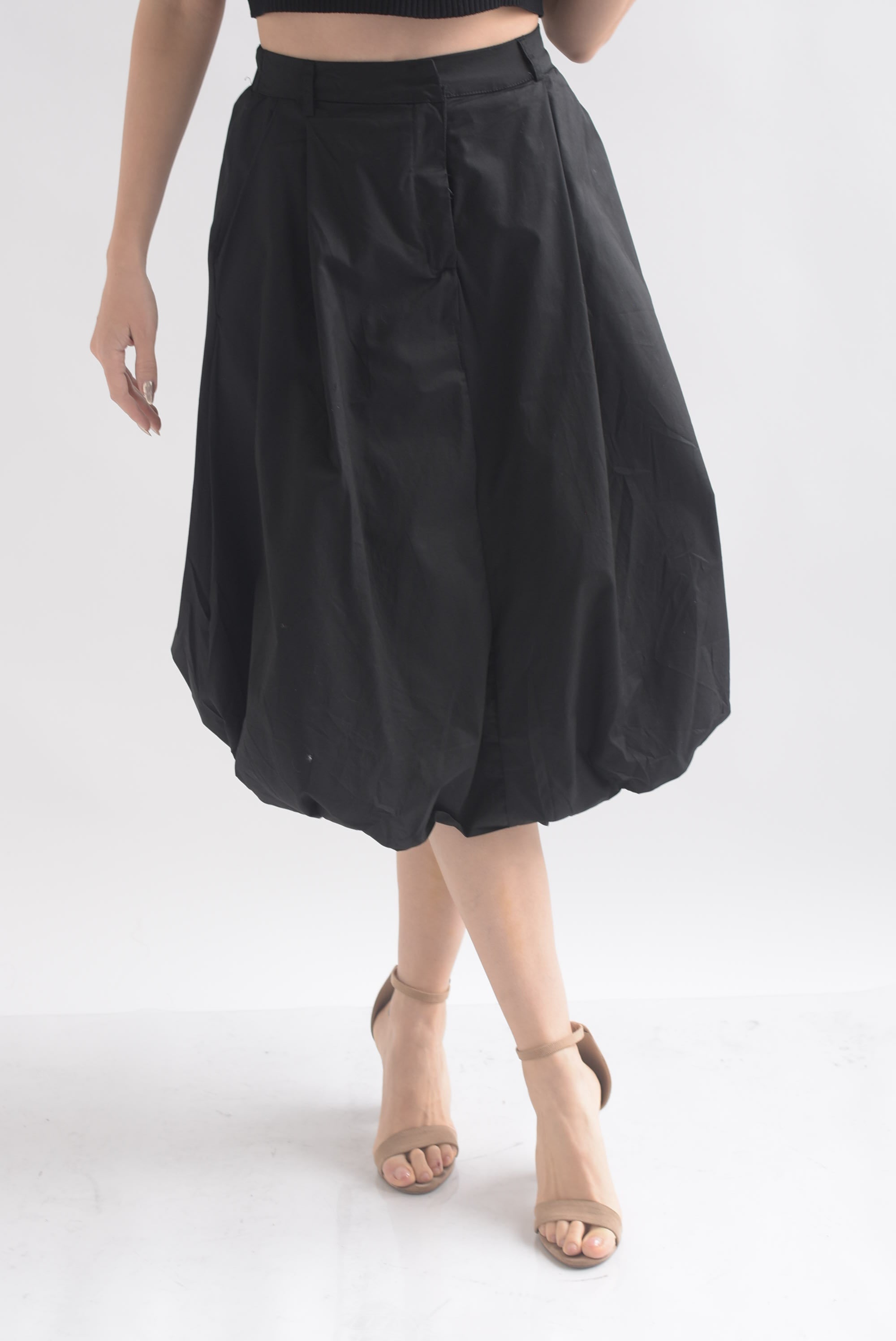 Falda globo con trabilla