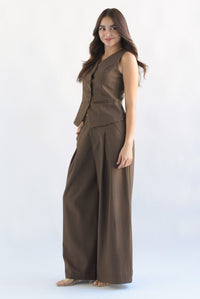 Fashion Styled Set Pantalón wide pinzas y Chaleco Café