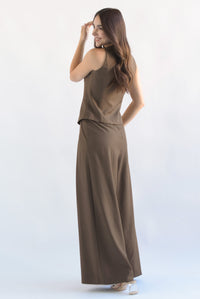 Fashion Styled Set Pantalón wide pinzas y Chaleco Café