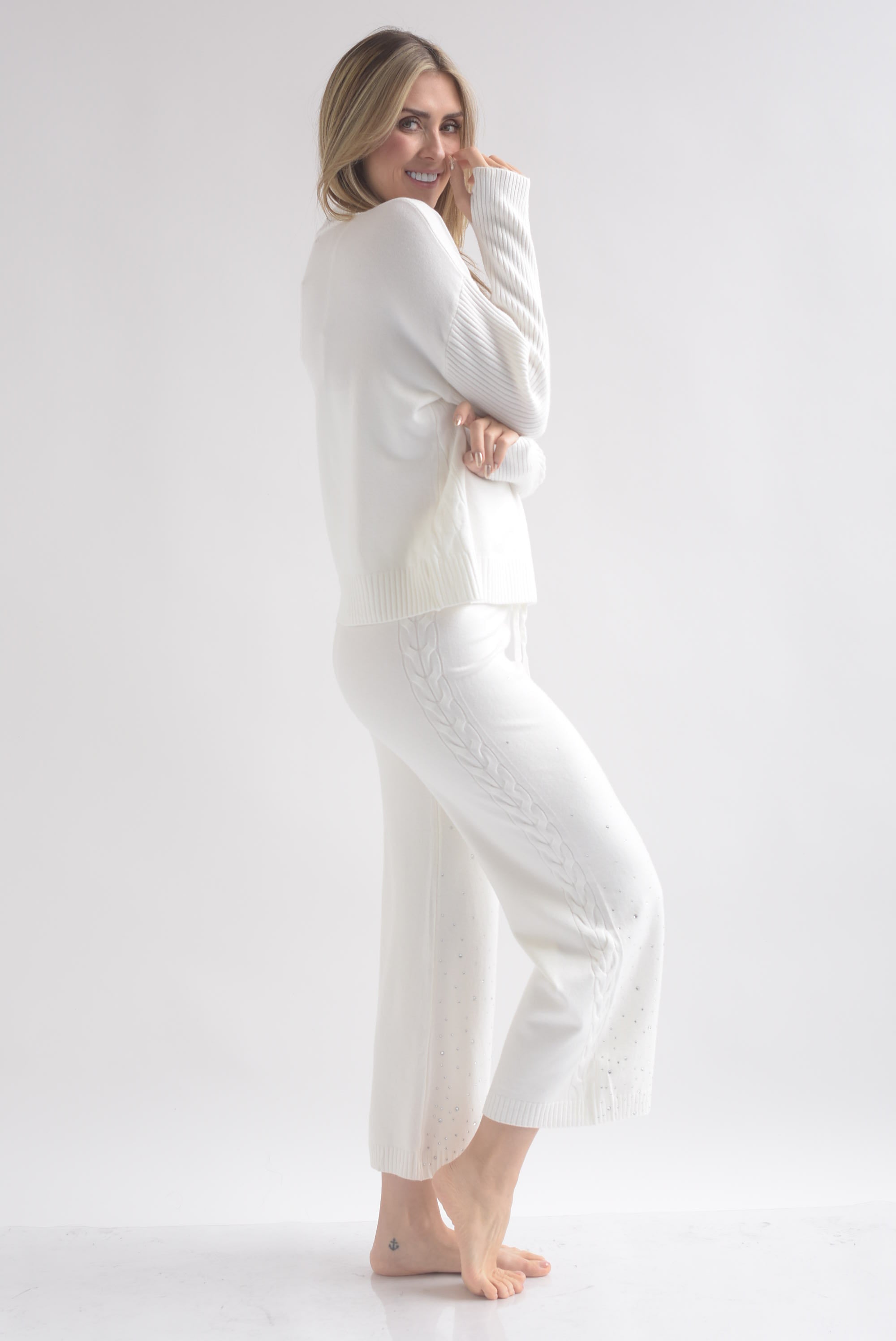 Set Pantalón brillos y Sweater punto canalé