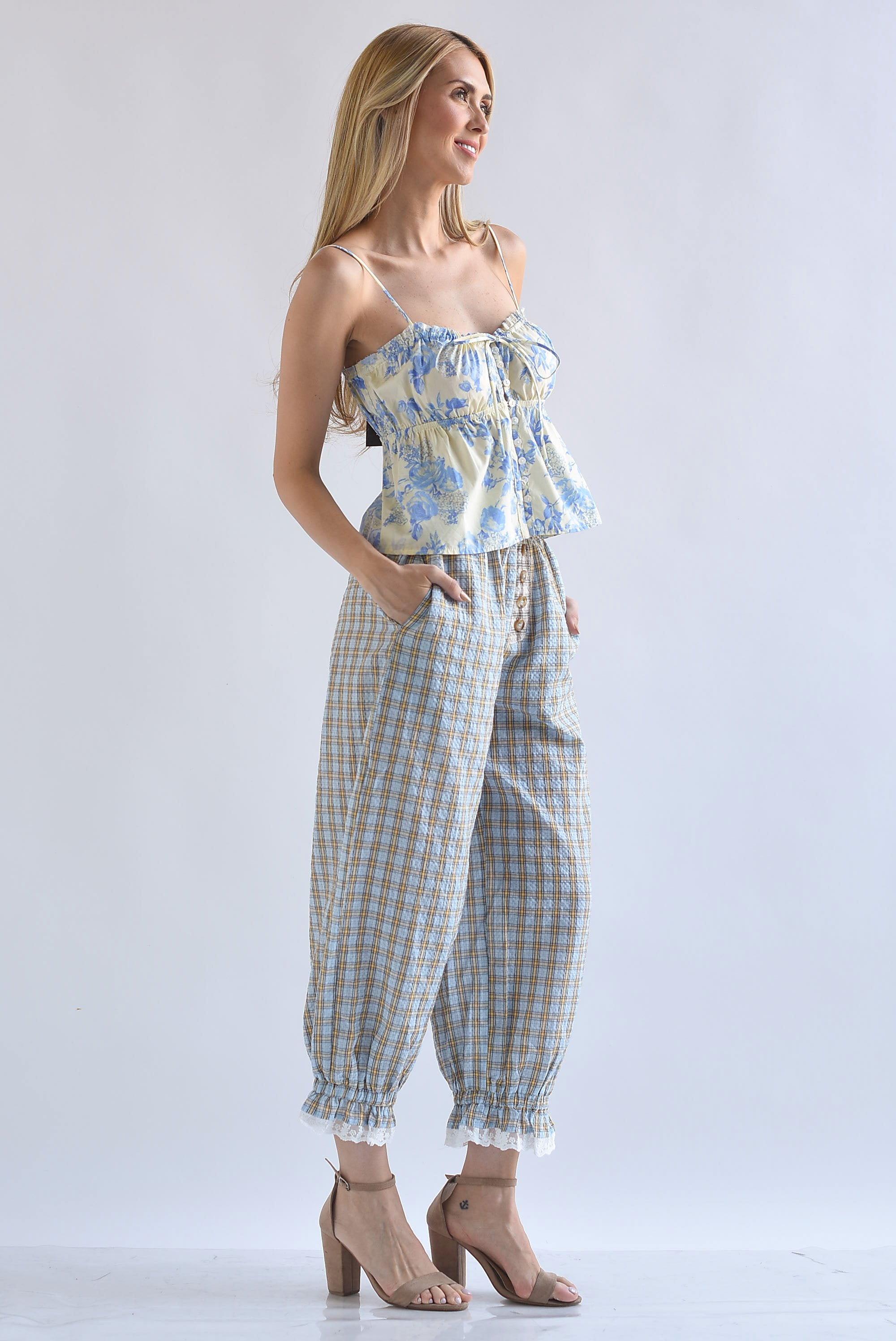 Pantalón globo cuadros olán encaje