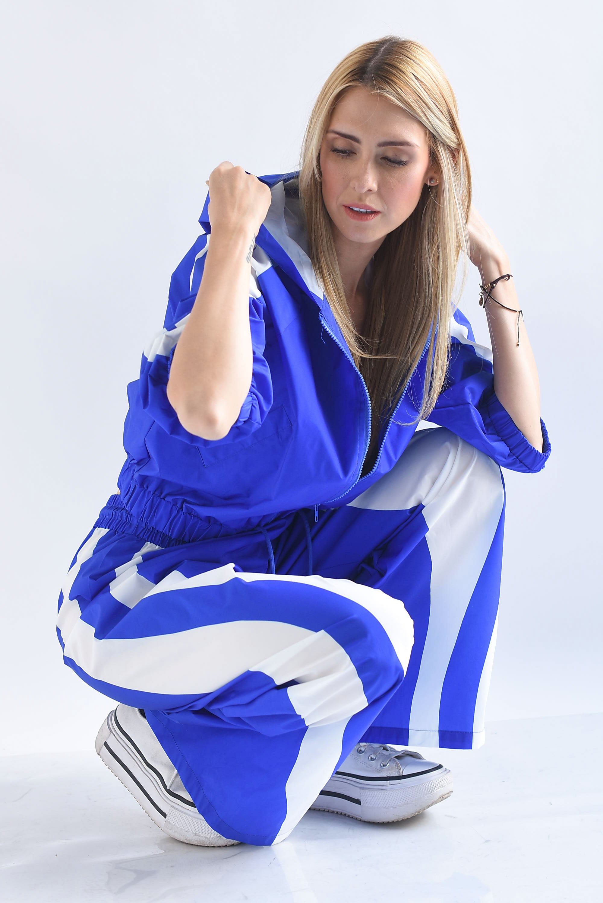Set Pantalón pata de elefante y Chamarra hoodie track