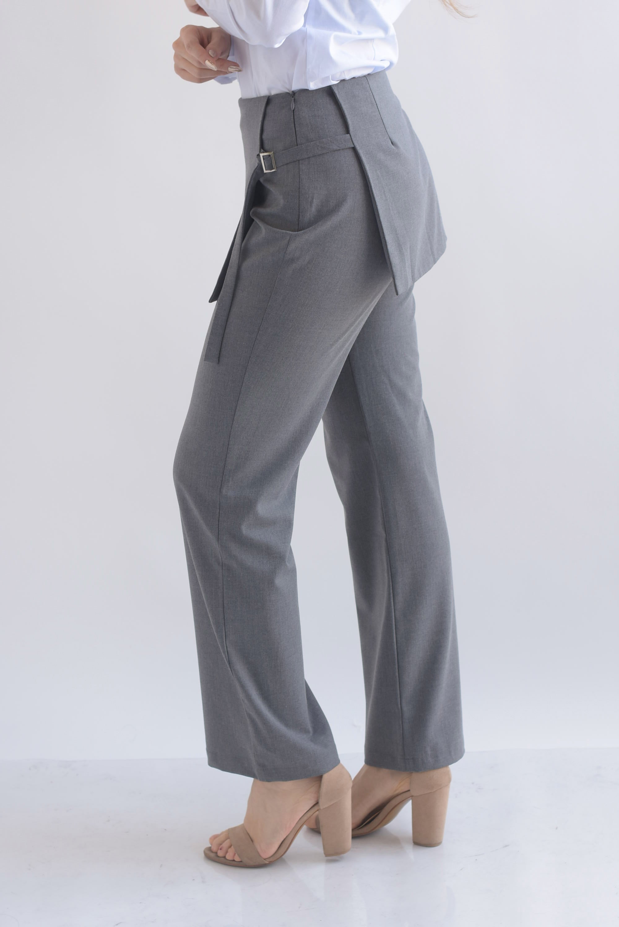 Pantalón con falda envolvente