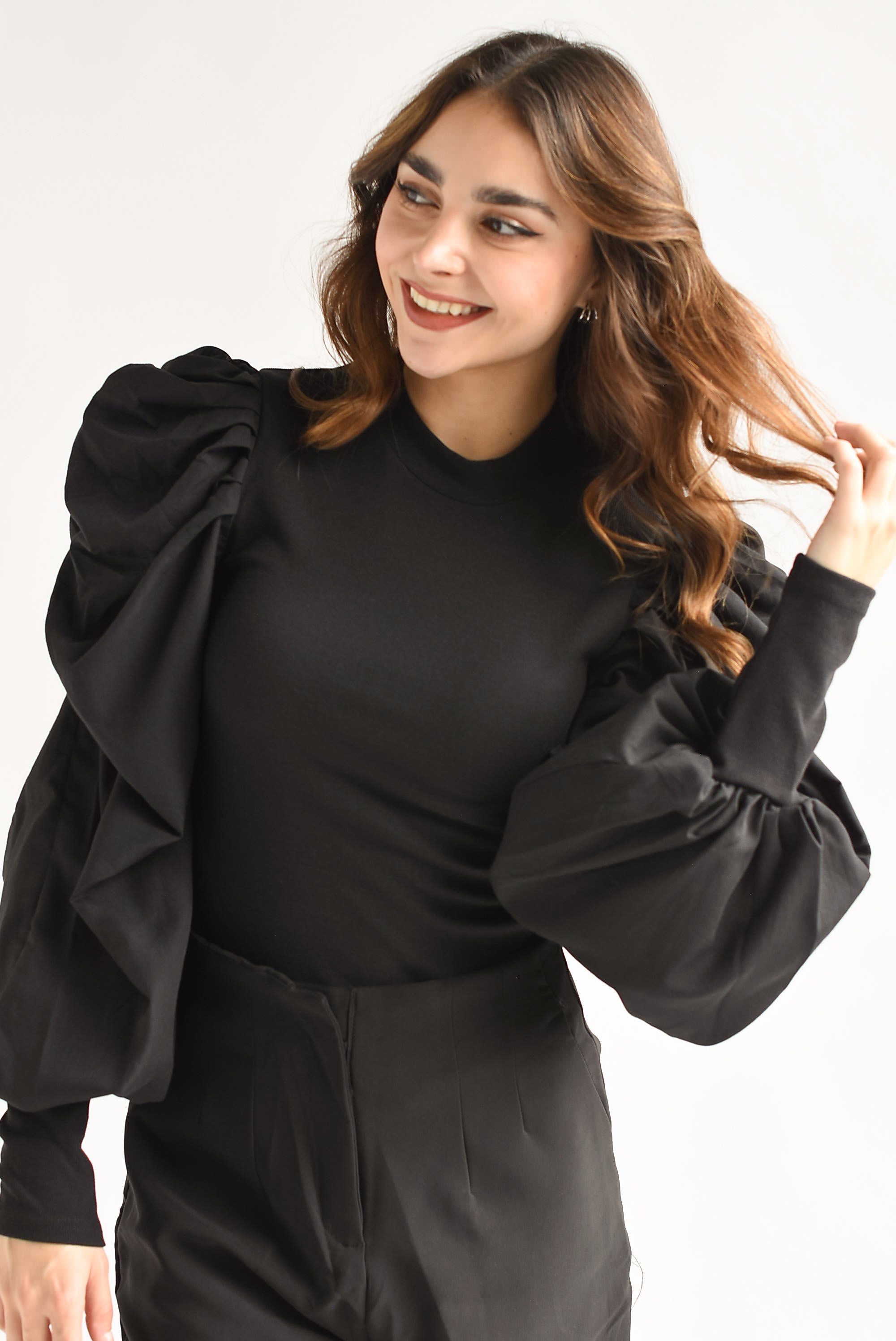 Blusa manga puffy larga Negra