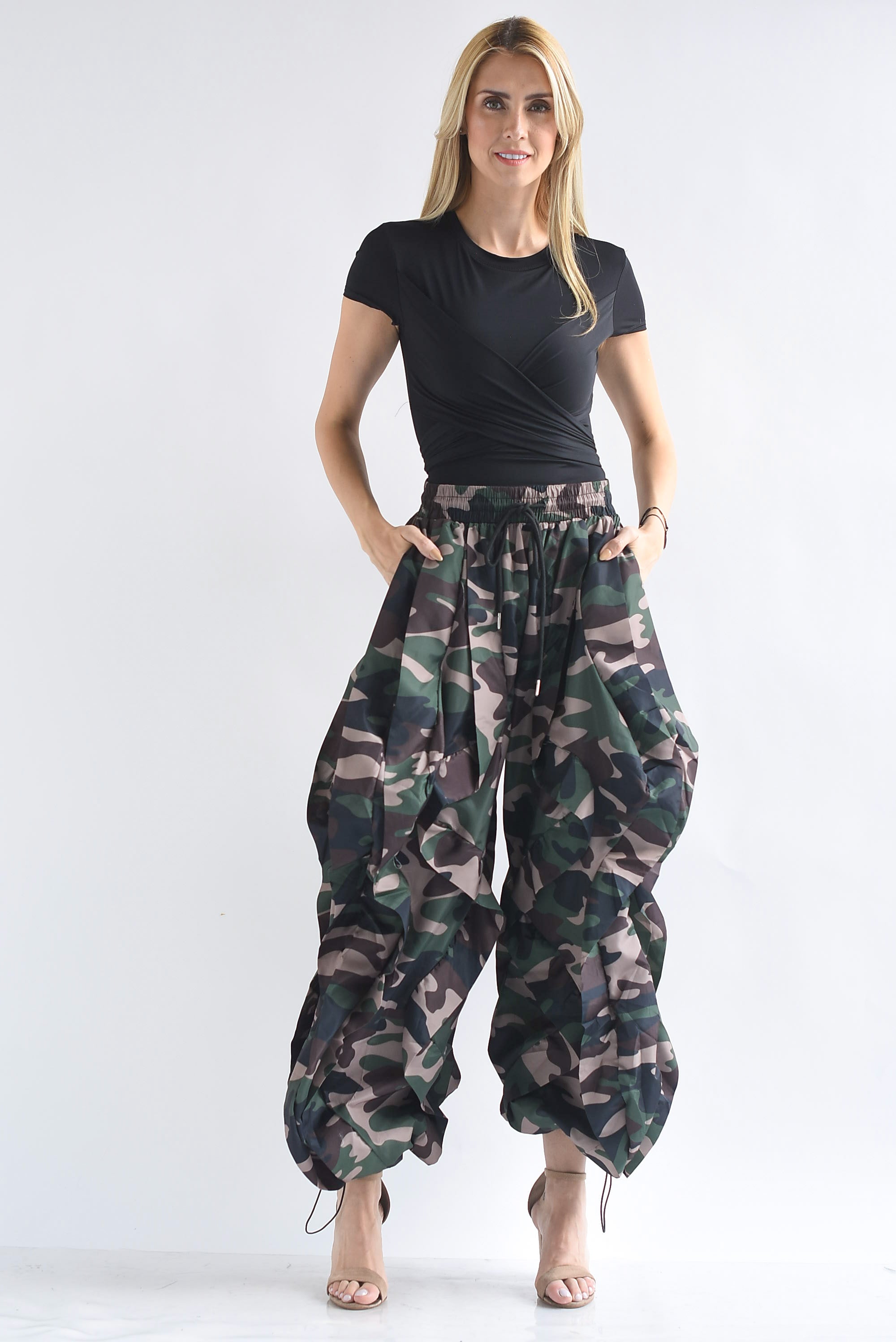 Pantalón Parachute ondas estampado