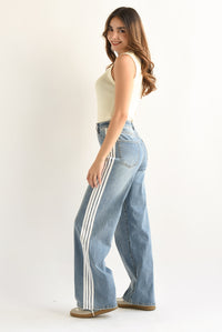 Fashion Styled Jeans wide leg track