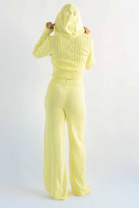 Fashion Styled Set Pantalón y Hoodie punto Amarillo