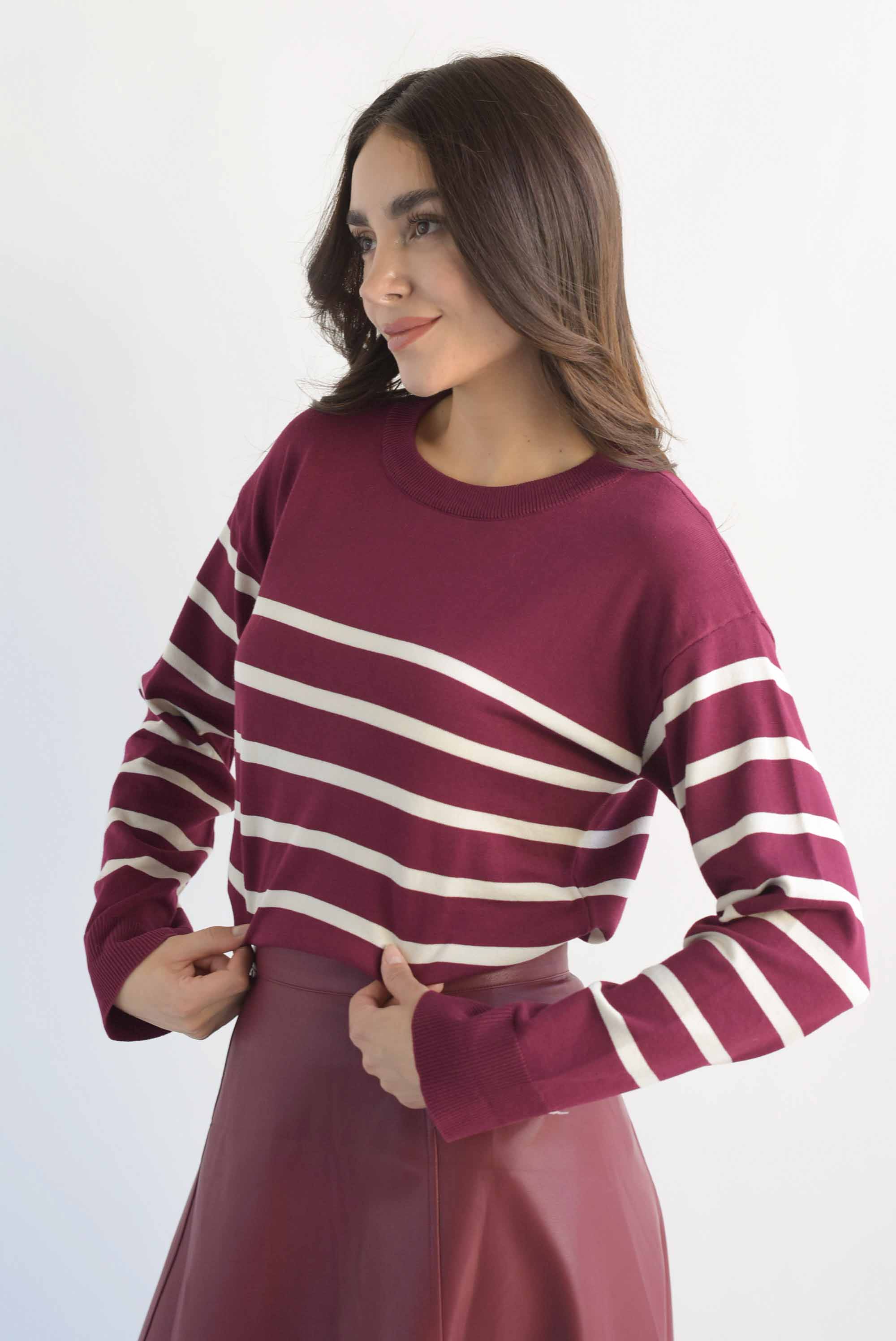 Sweater ligero líneas Vino