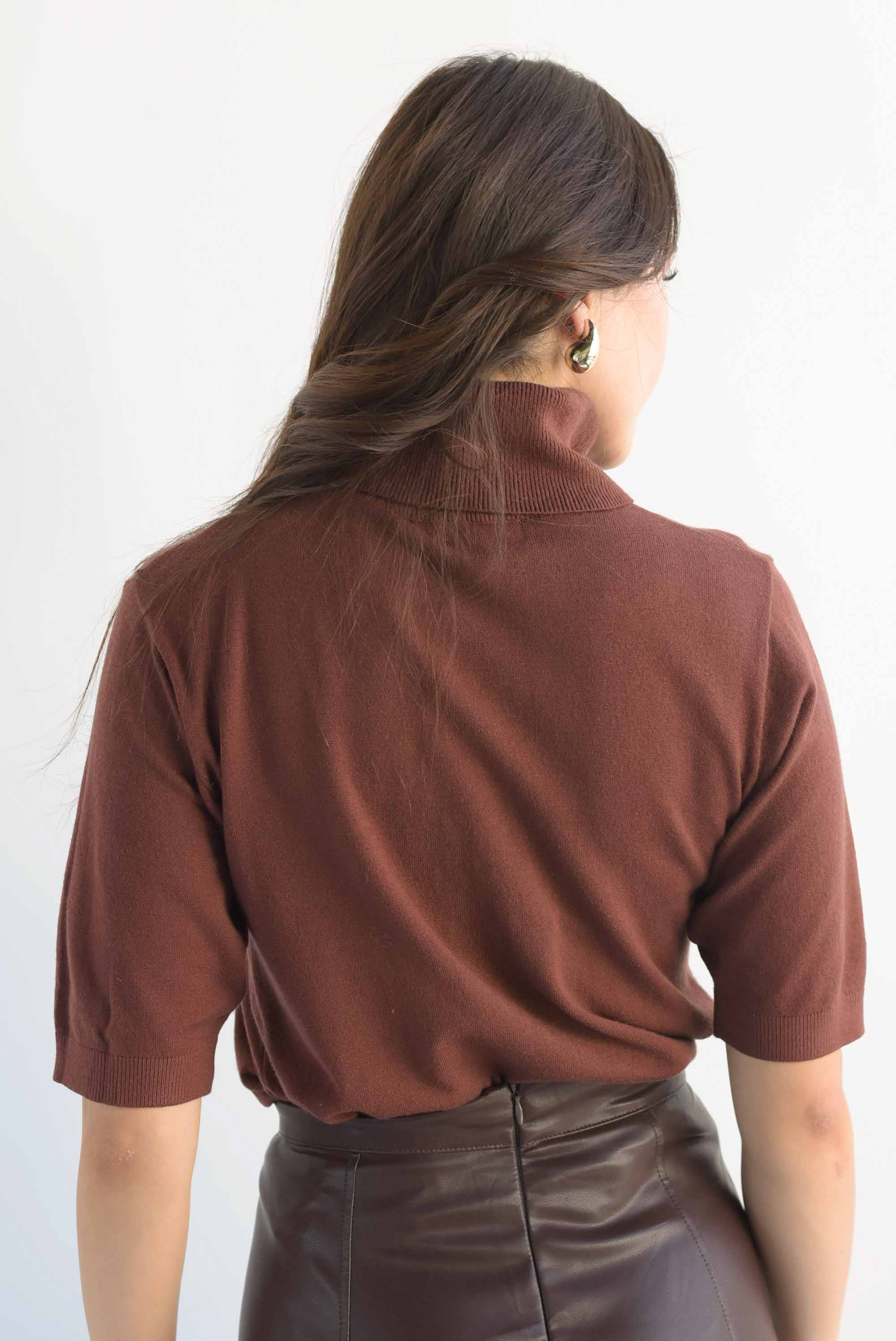 Blusa punto cuello alto manga corta Espresso