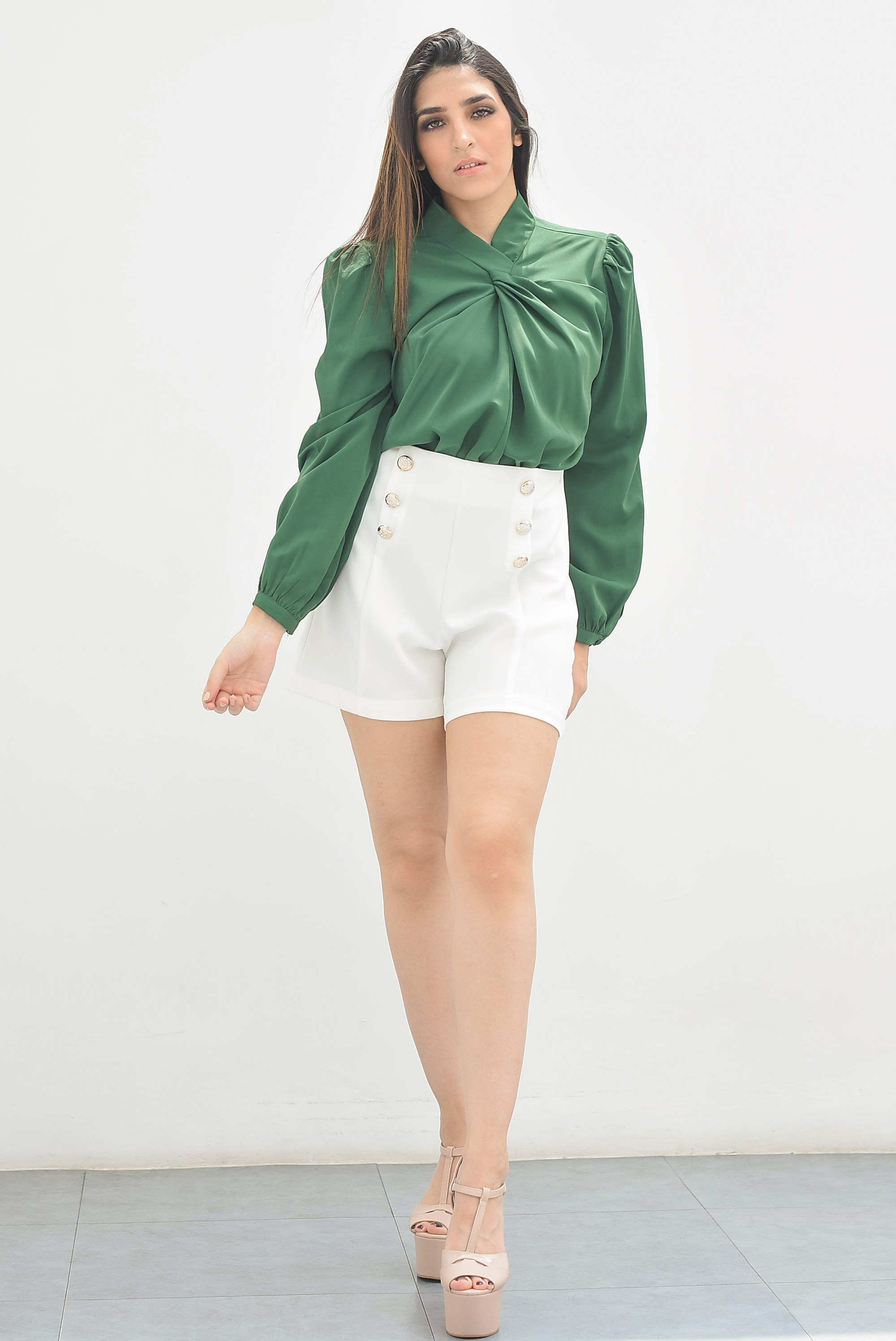 Short botones dorados Blanco