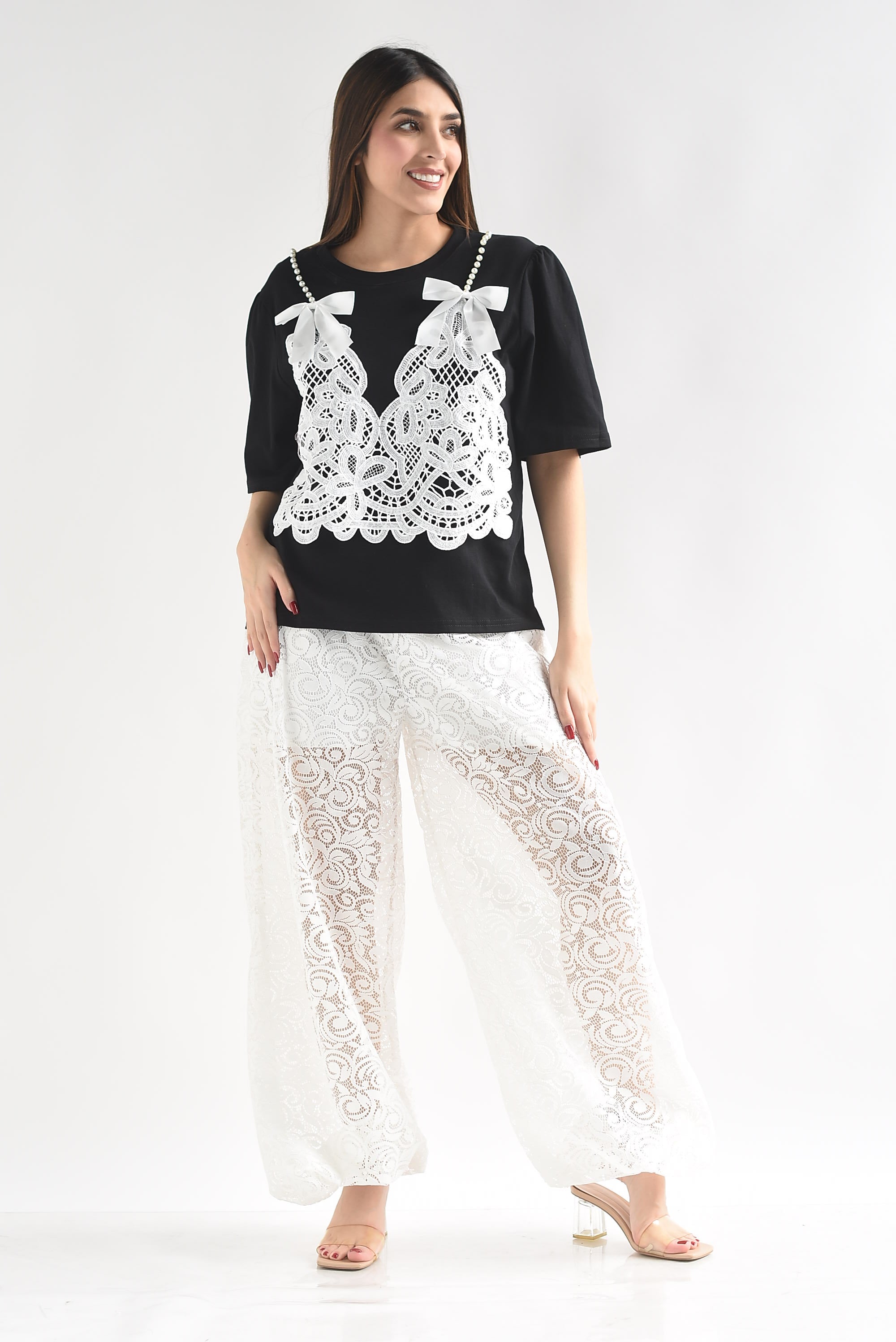 T-Shirt top encaje perlas y moño
