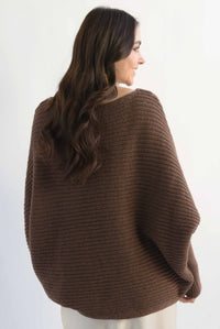 Fashion Styled Sweater manga vampiro Espresso