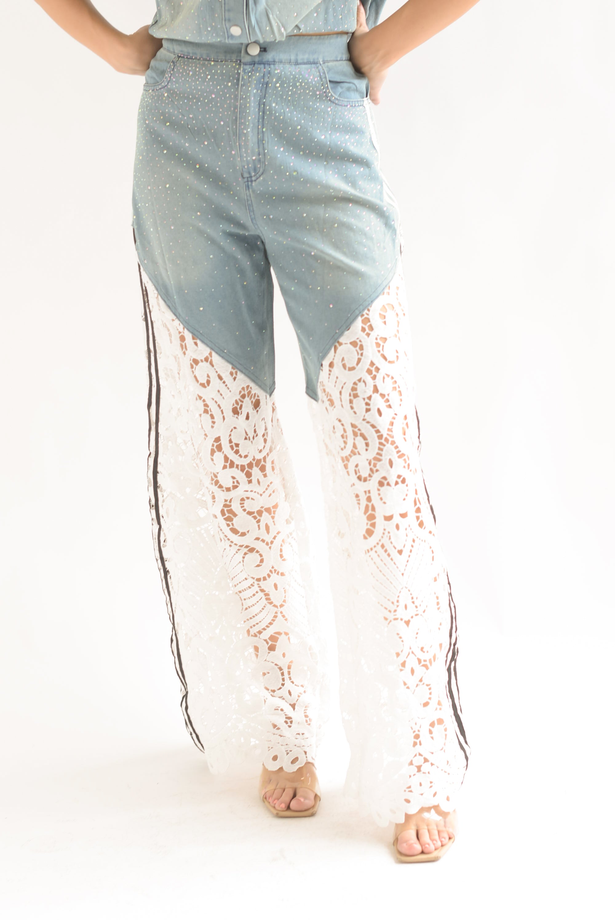 Set Pantalón track y Blusa Denim encaje brillos