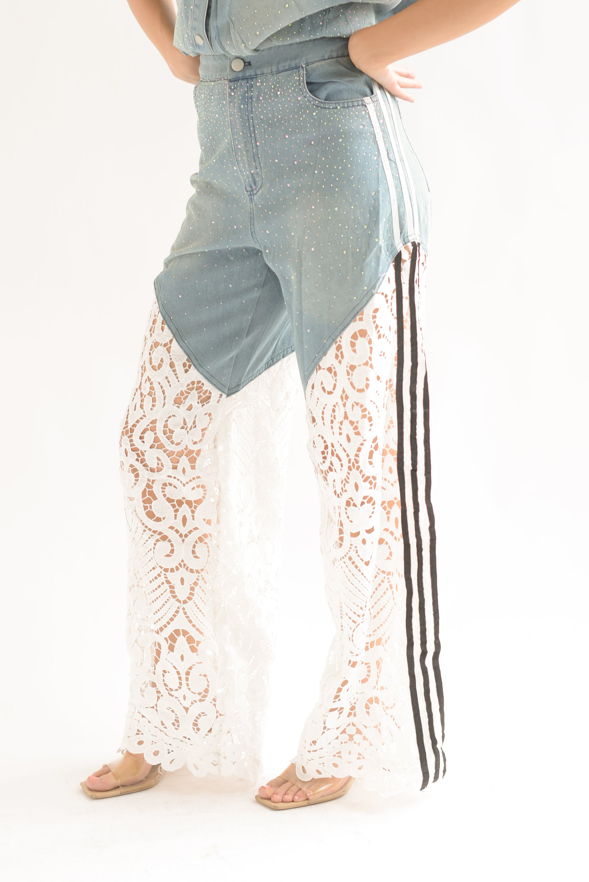Set Pantalón track y Blusa Denim encaje brillos