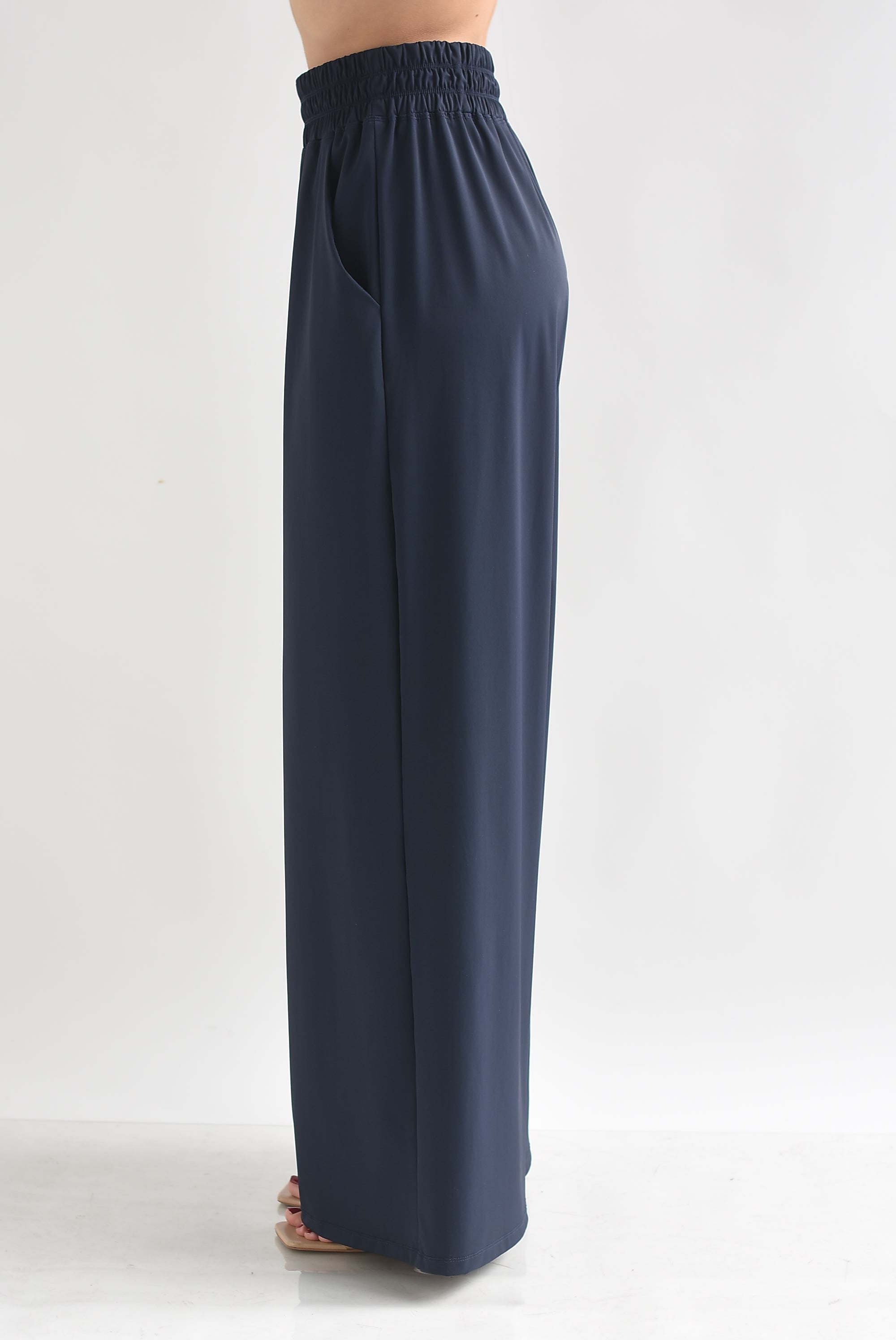 Pantalón sport wide leg