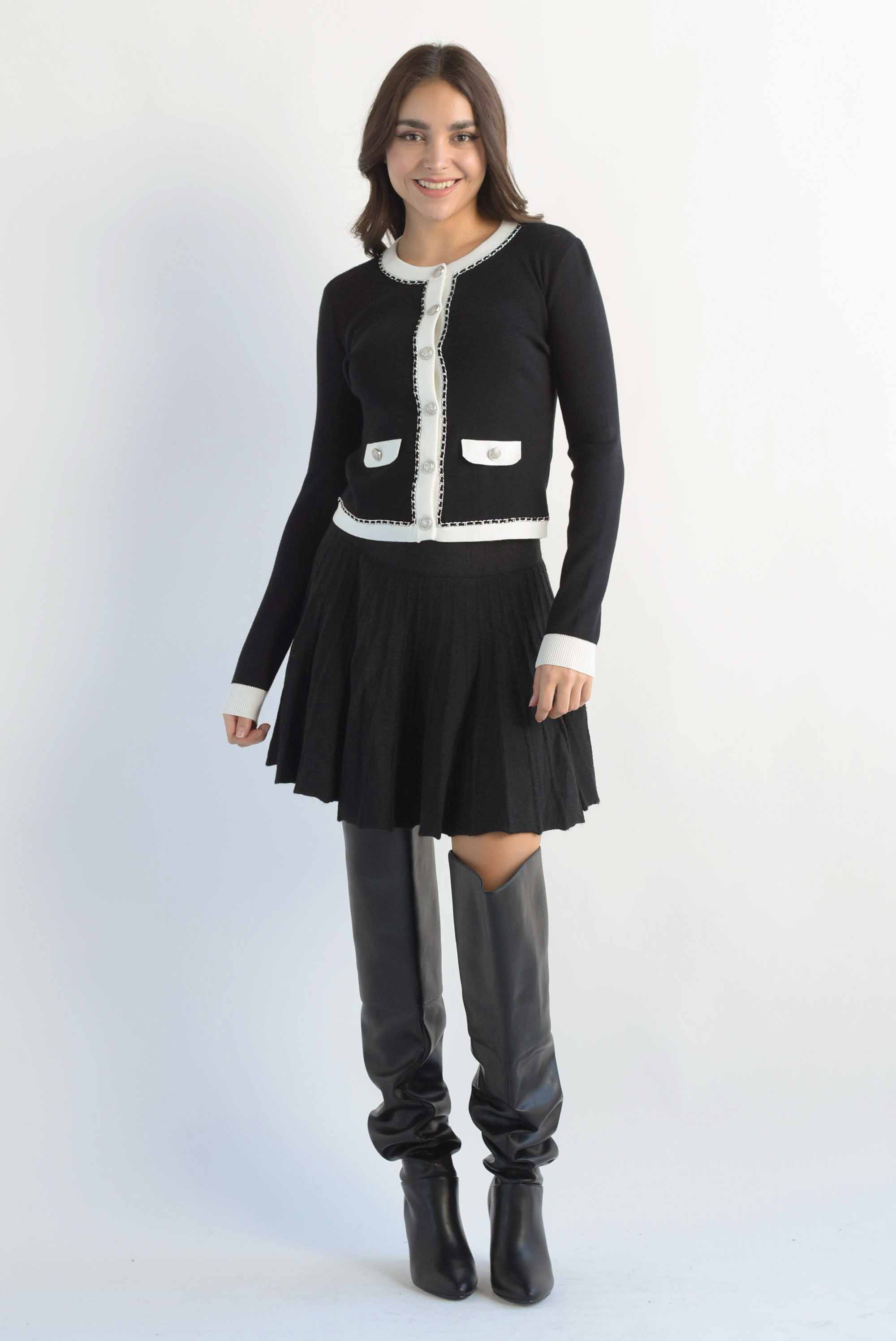 Sweater tipo blazer cadenas Negro