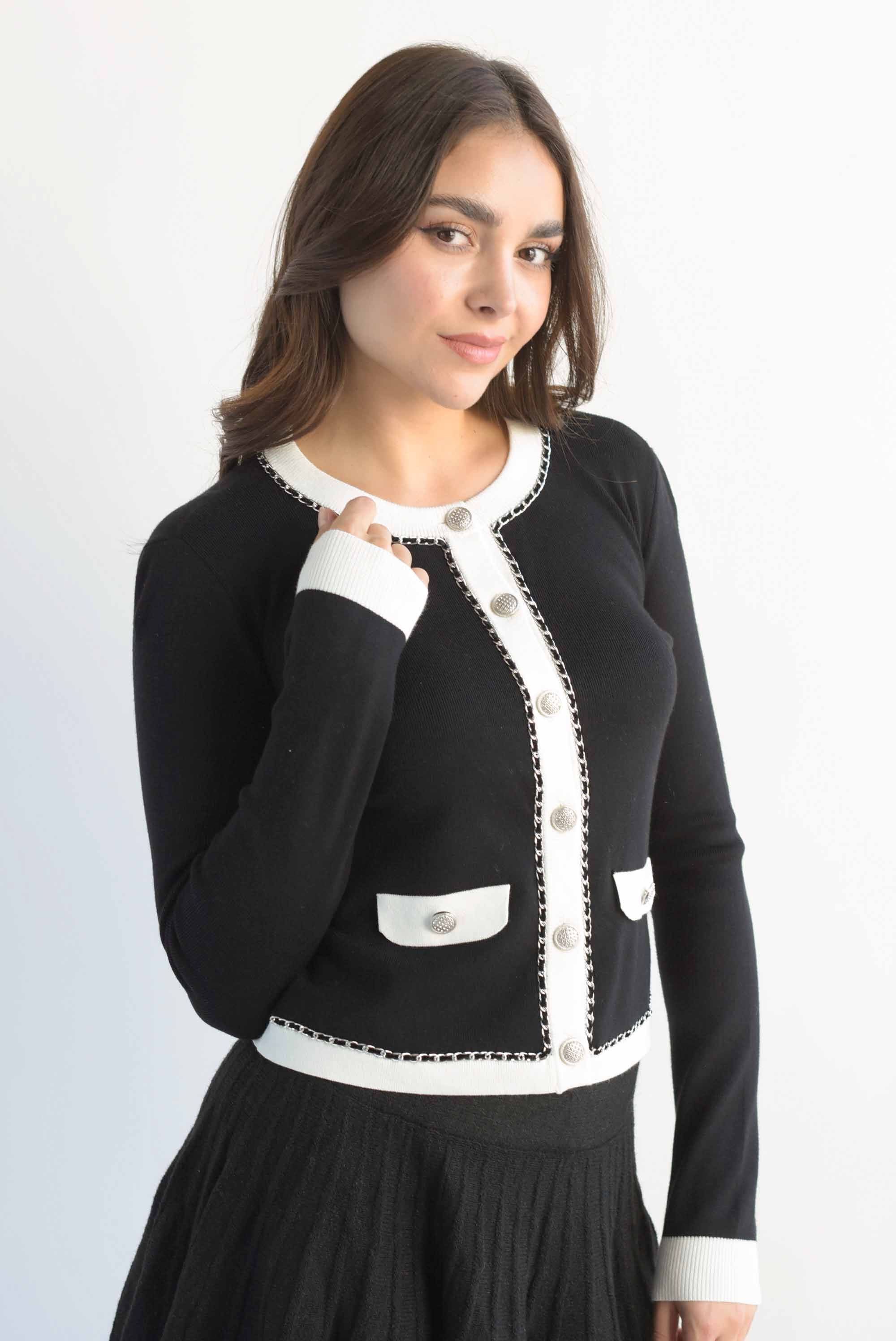 Sweater tipo blazer cadenas Negro