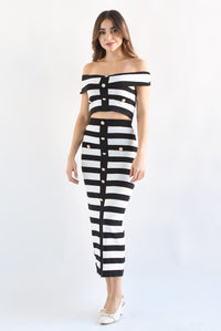 Fashion Styled Set Falda y Top off- Shoulder líneas Negro
