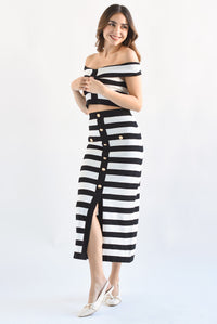 Fashion Styled Set Falda y Top off- Shoulder líneas Negro
