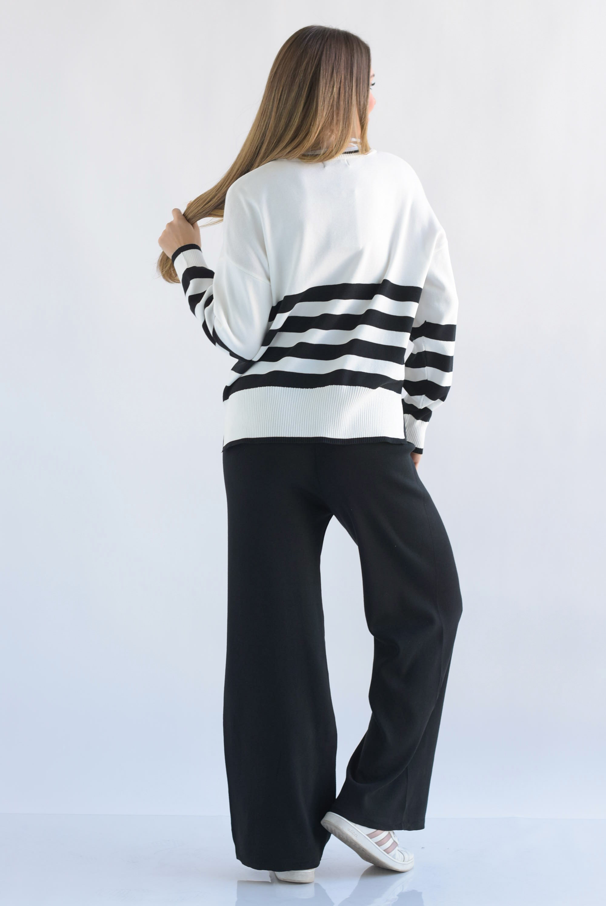 Set Pantalón y Sweater cuello V franjas punto Blanco