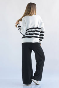 Fashion Styled Set Pantalón y Sweater cuello V franjas punto Blanco