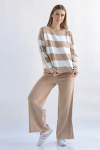Fashion Styled Set Pantalón track y Sweater franjas punto Moka