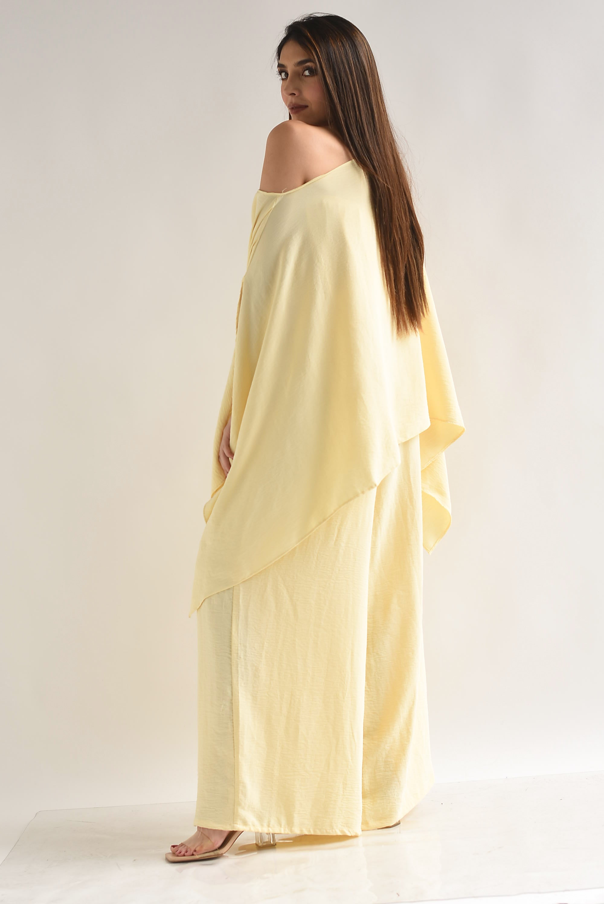 Set Pantalón, Capa poncho y Top