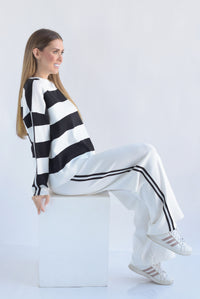 Fashion Styled Set Pantalón track y Sweater franjas punto Blanco