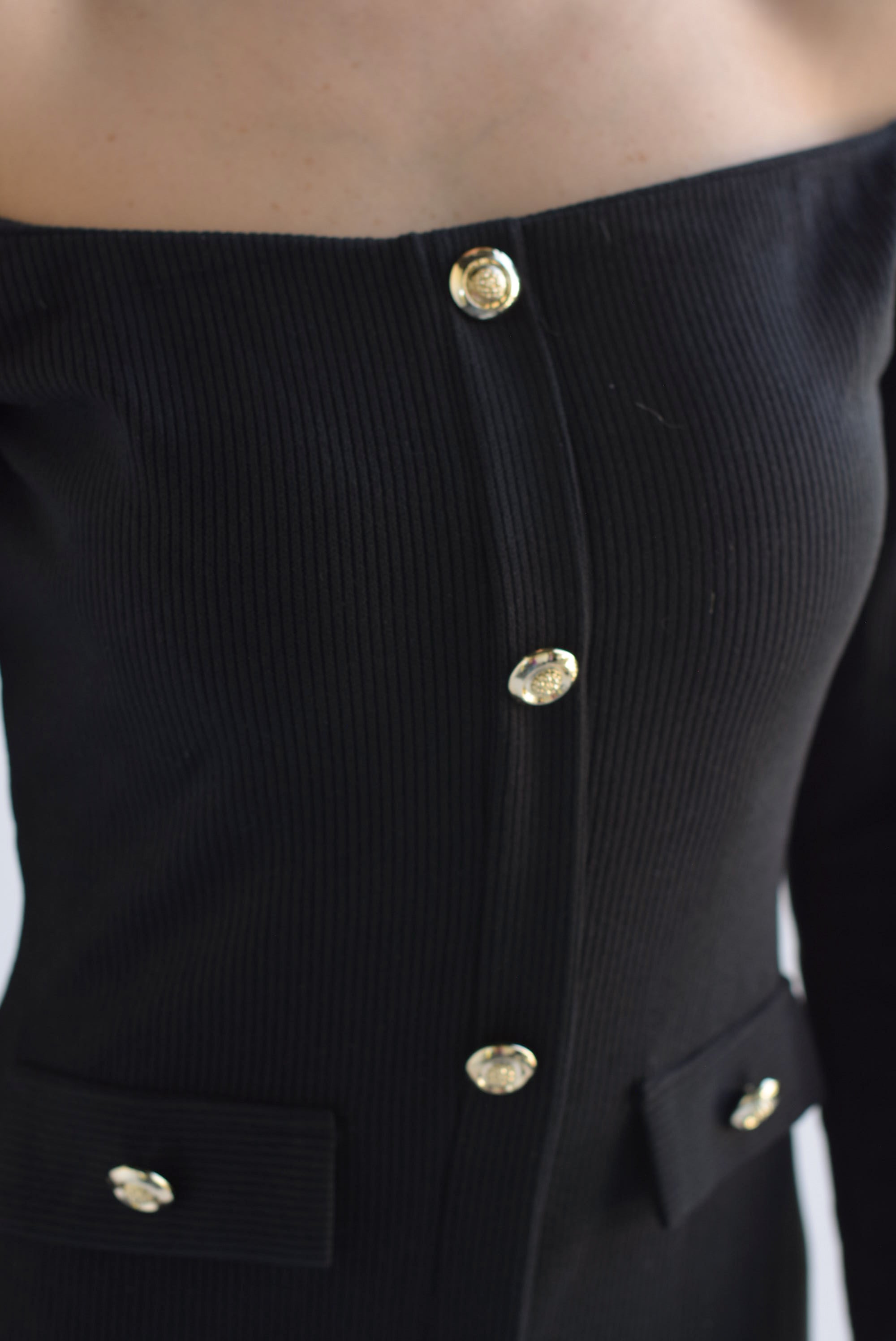 Vestido canalé botones dorados Negro