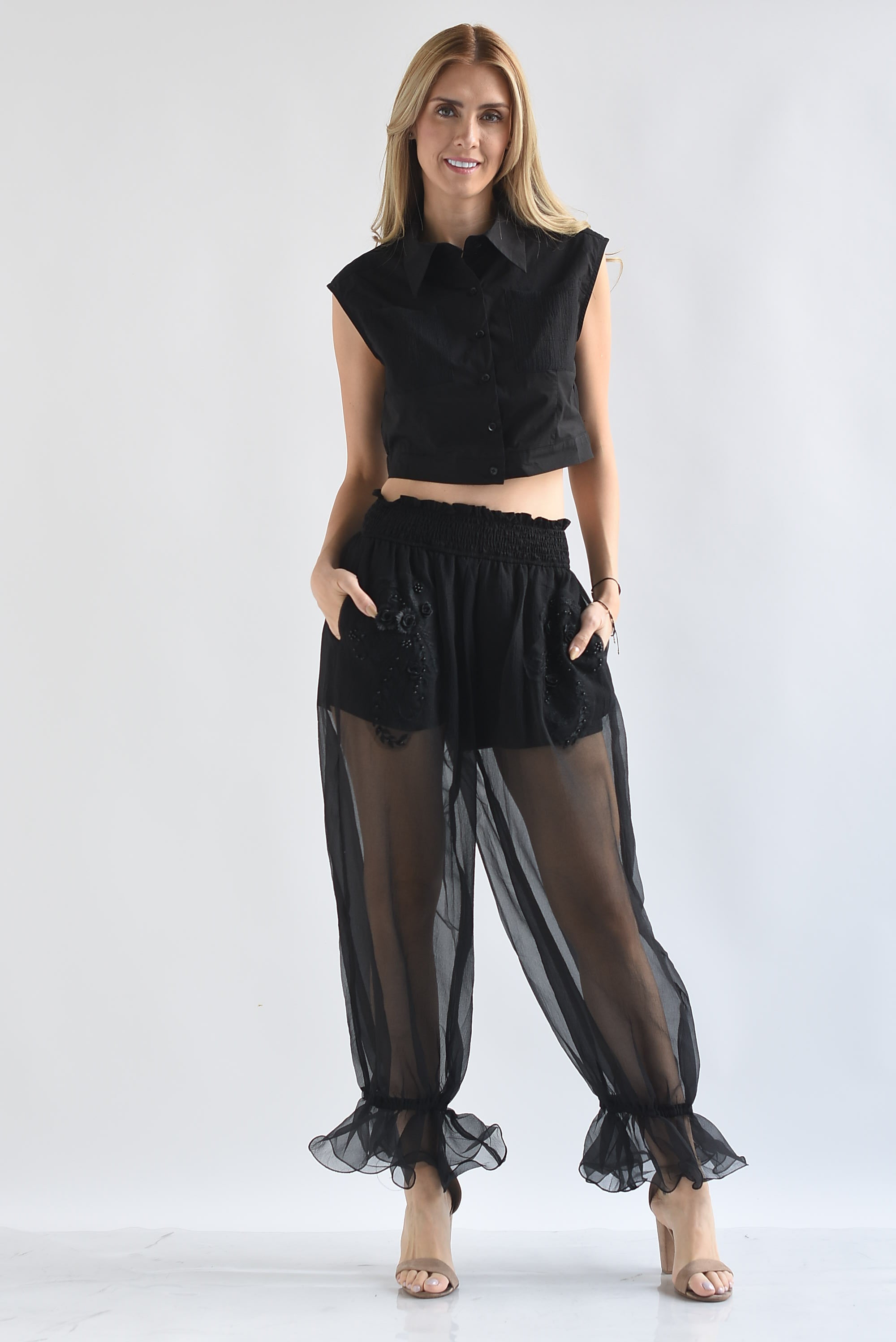 Set Pantalón Bloomers y Blusa flores bordadas