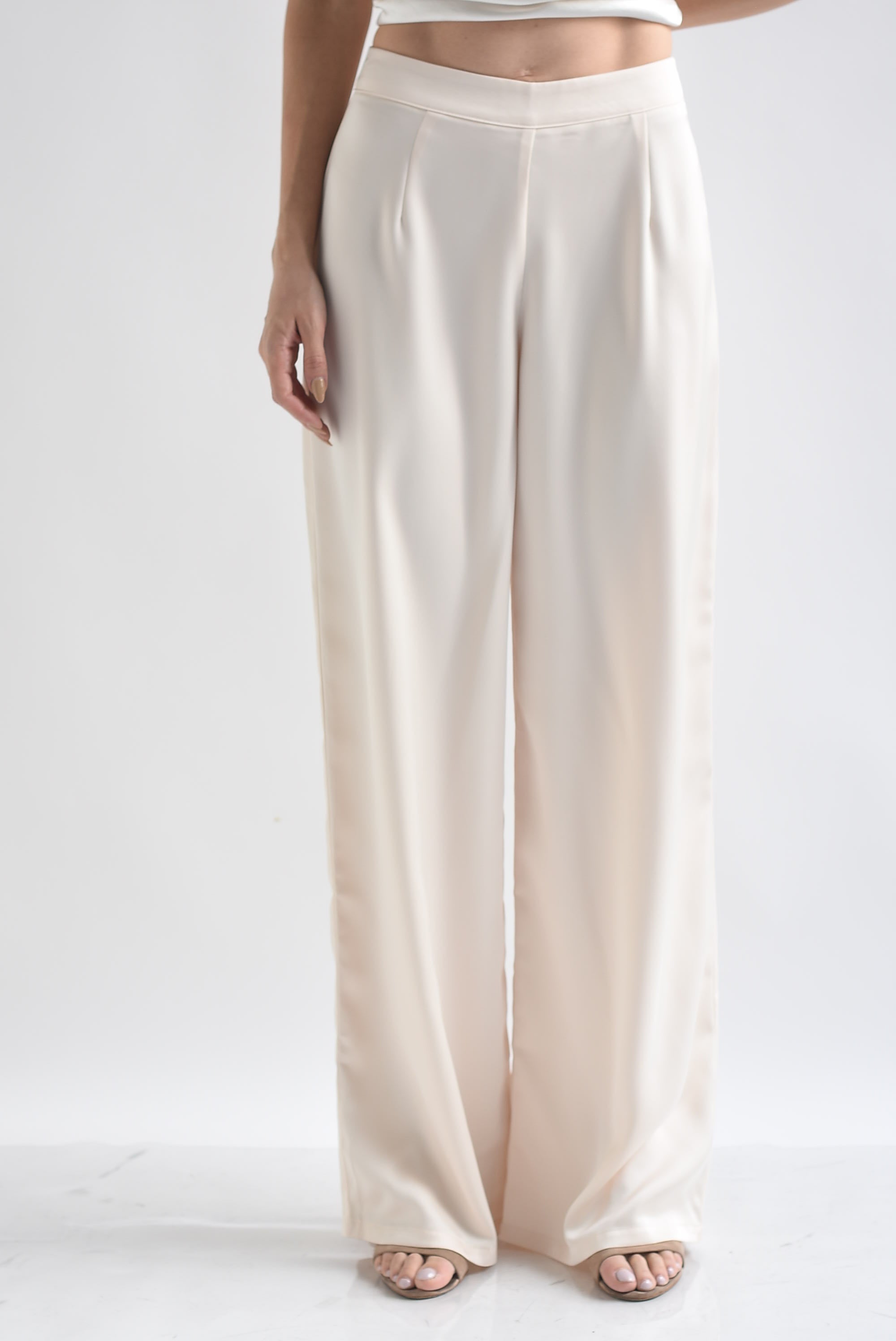Set Pantalón y Ensamble satín encaje