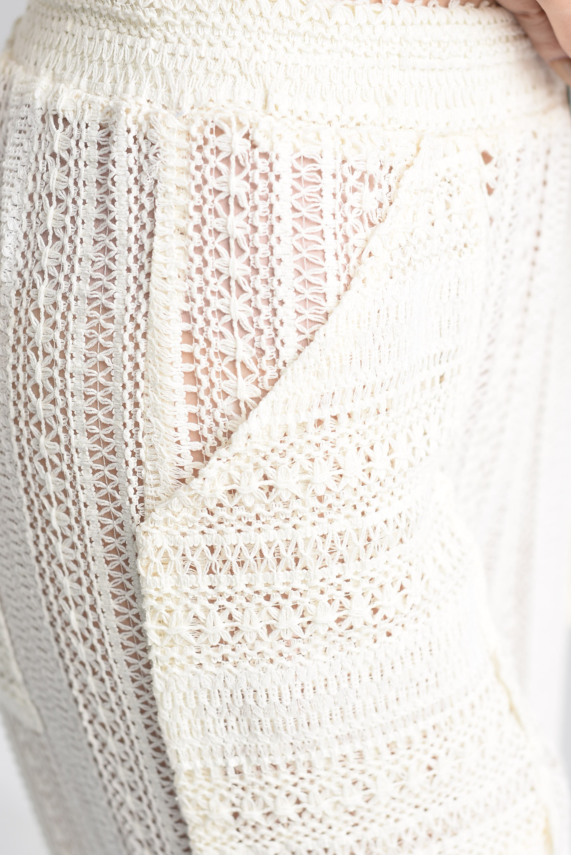 Pantalón crochet cargo Crudo