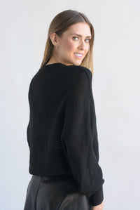 Fashion Styled Sweater manga vampiro calado Negro