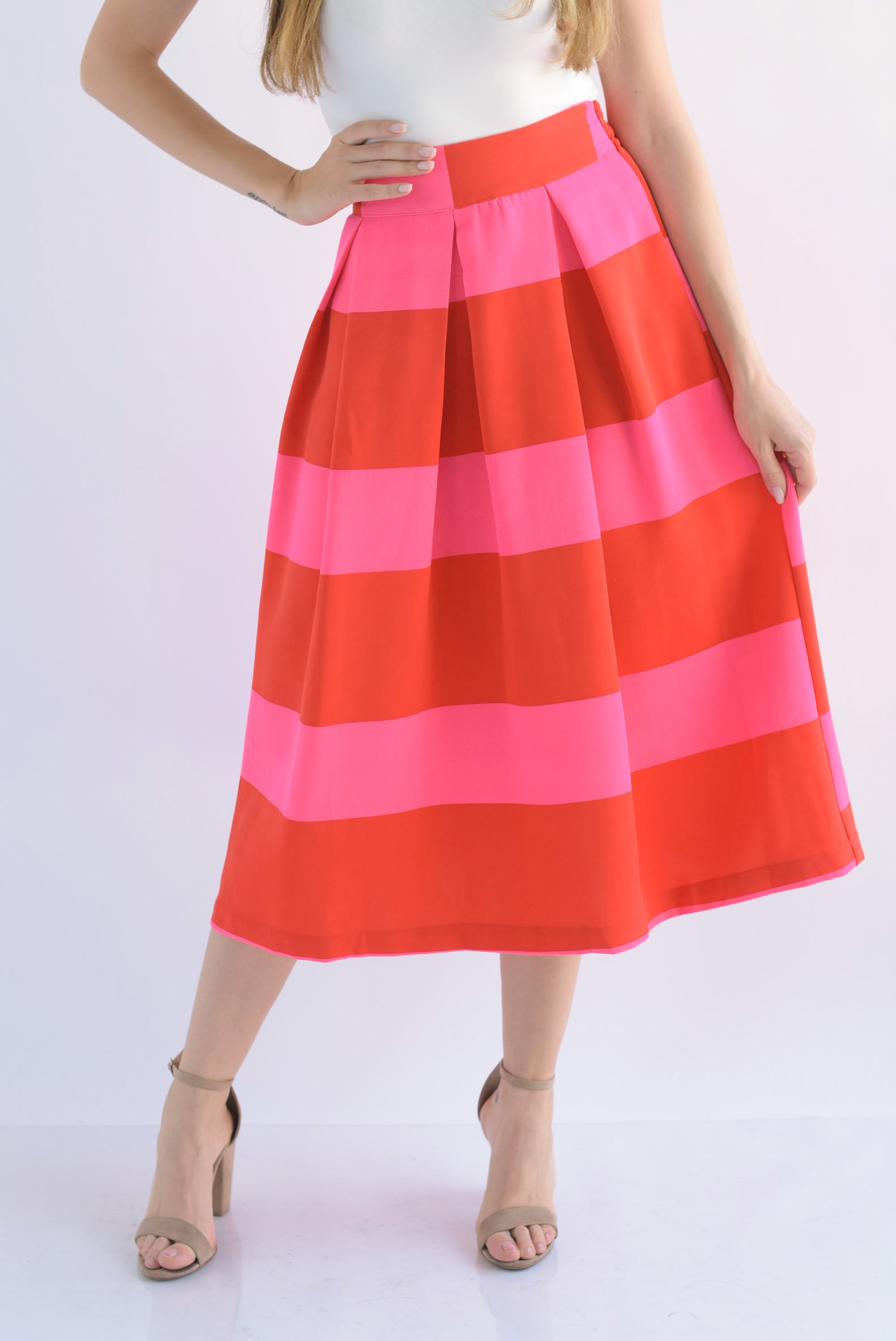 Falda pinzas franjas Rojo & Fiusha