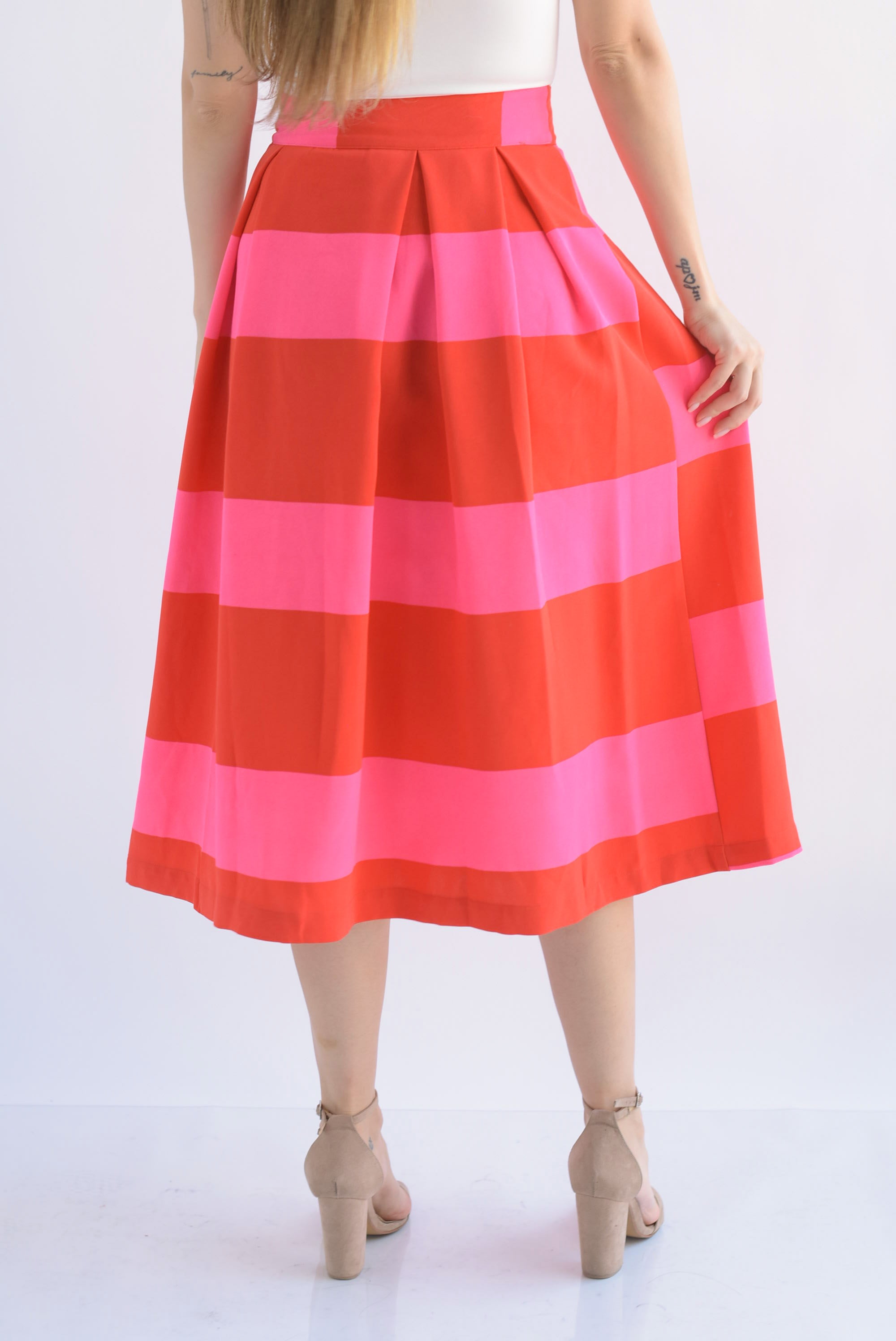 Falda pinzas franjas Rojo & Fiusha