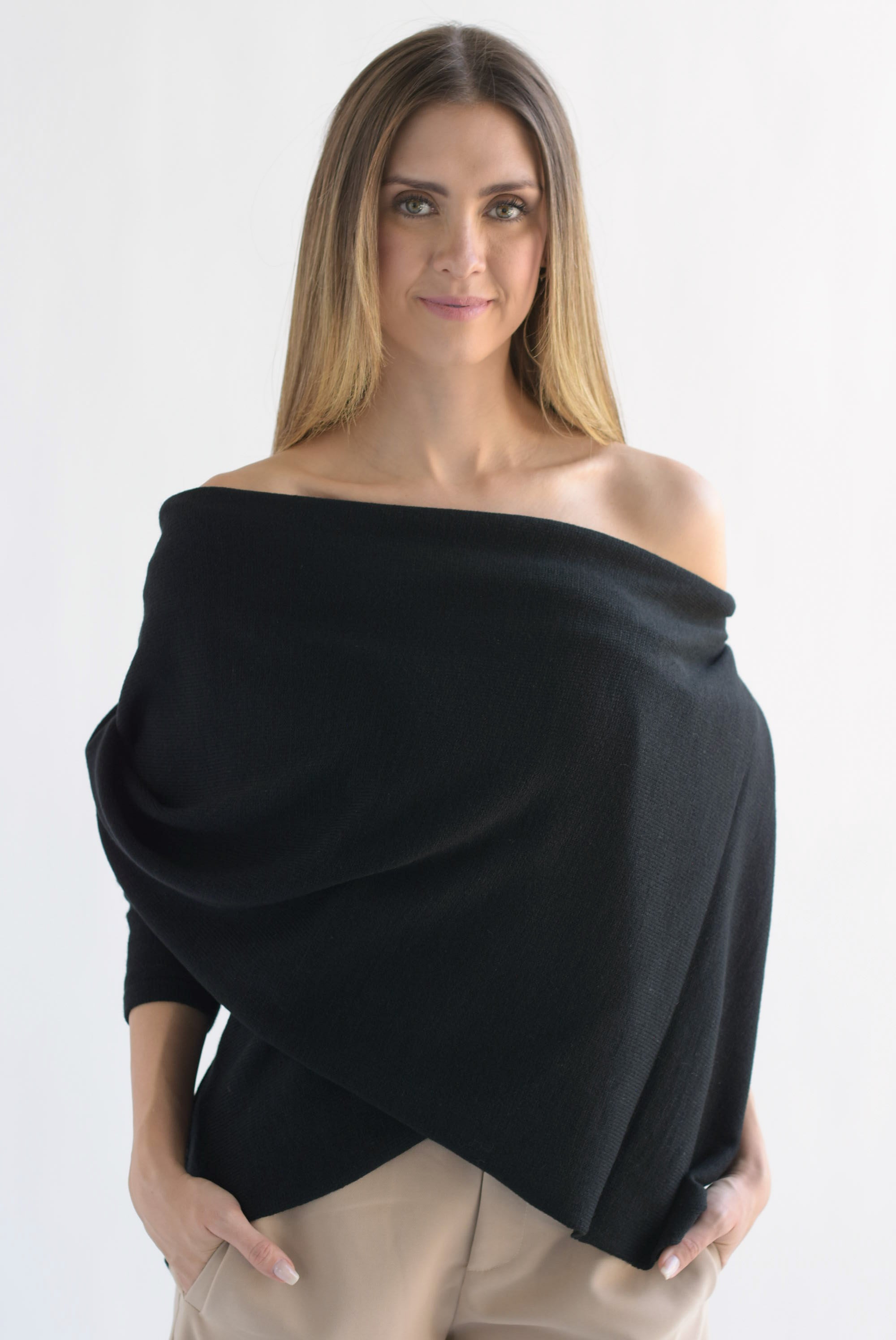 PREVENTA Sweater multiformas Negro