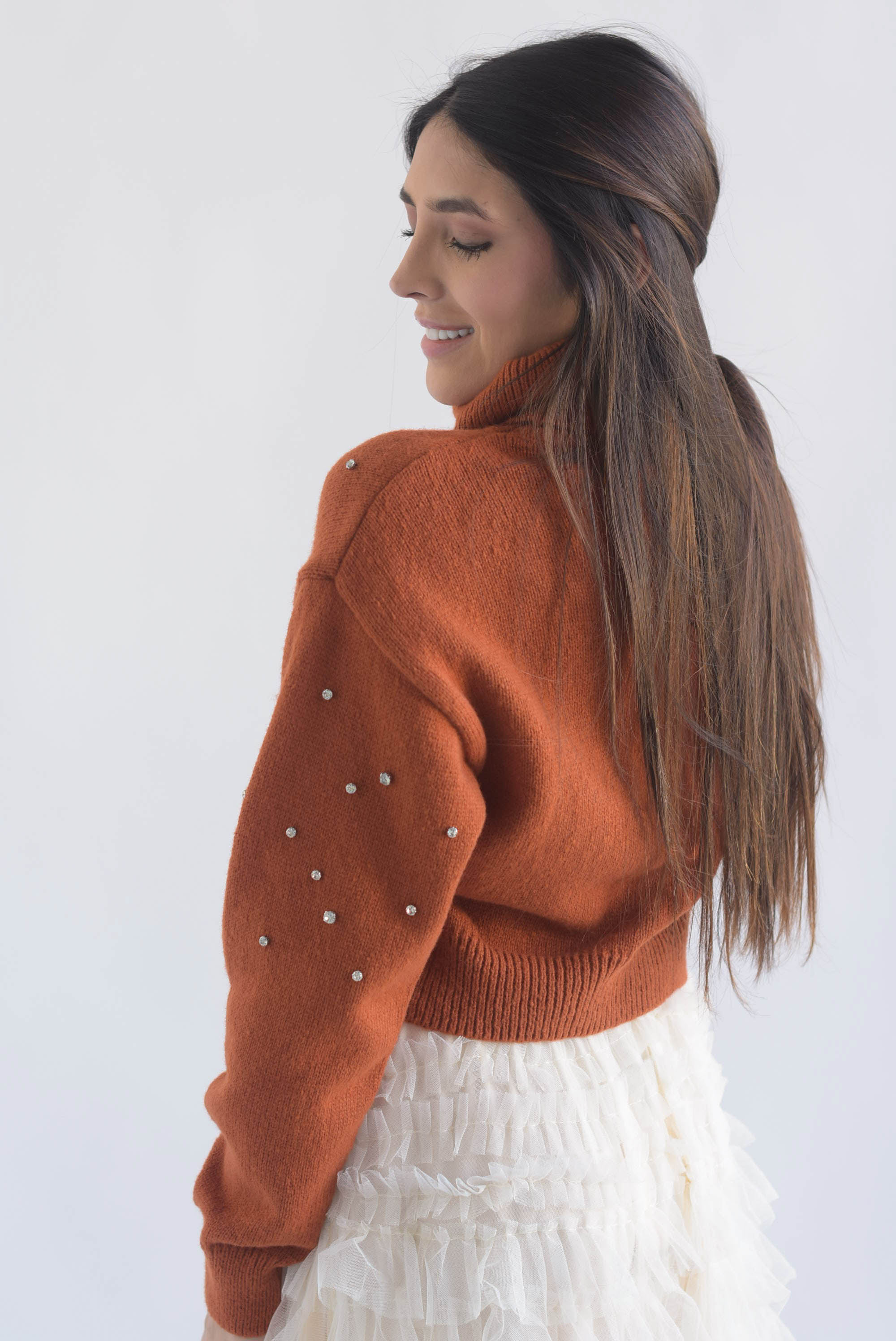 Sweater cuello alto brillos
