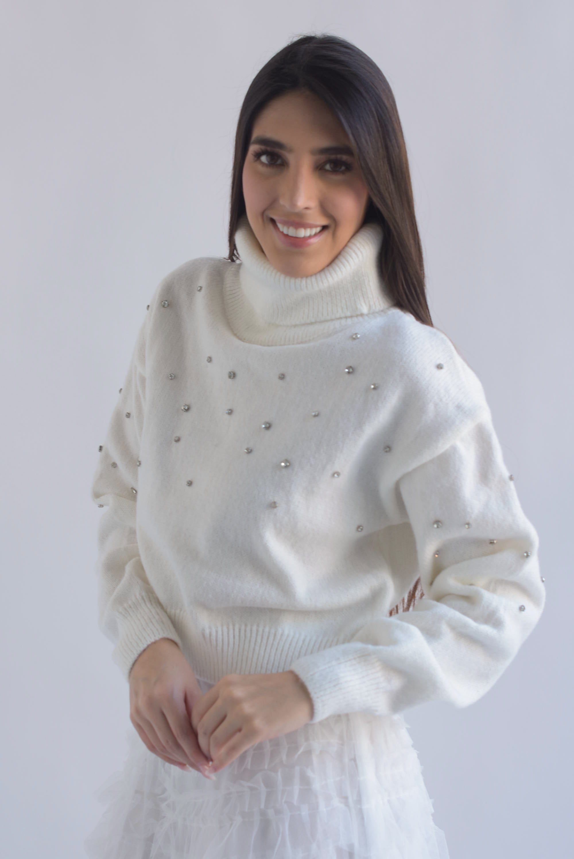 Sweater cuello alto brillos