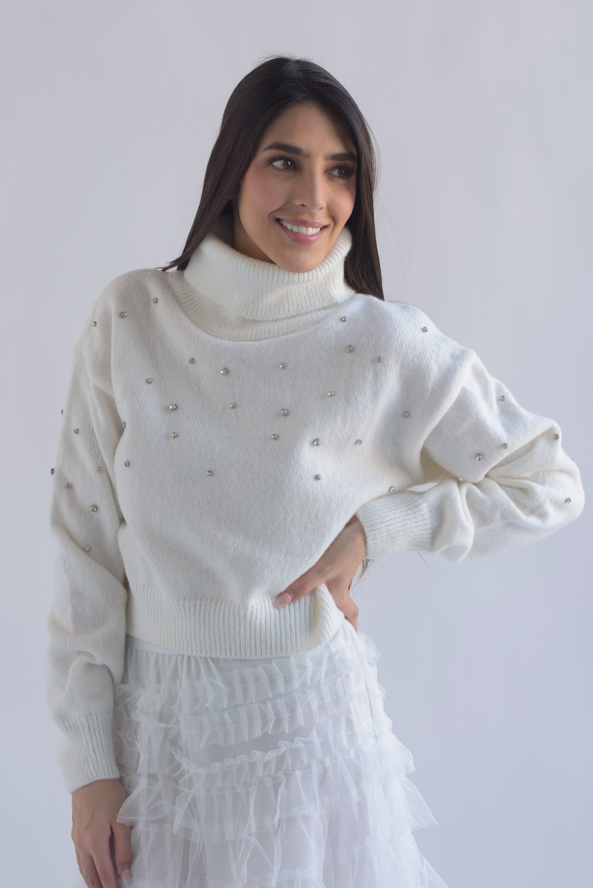 Sweater cuello alto brillos