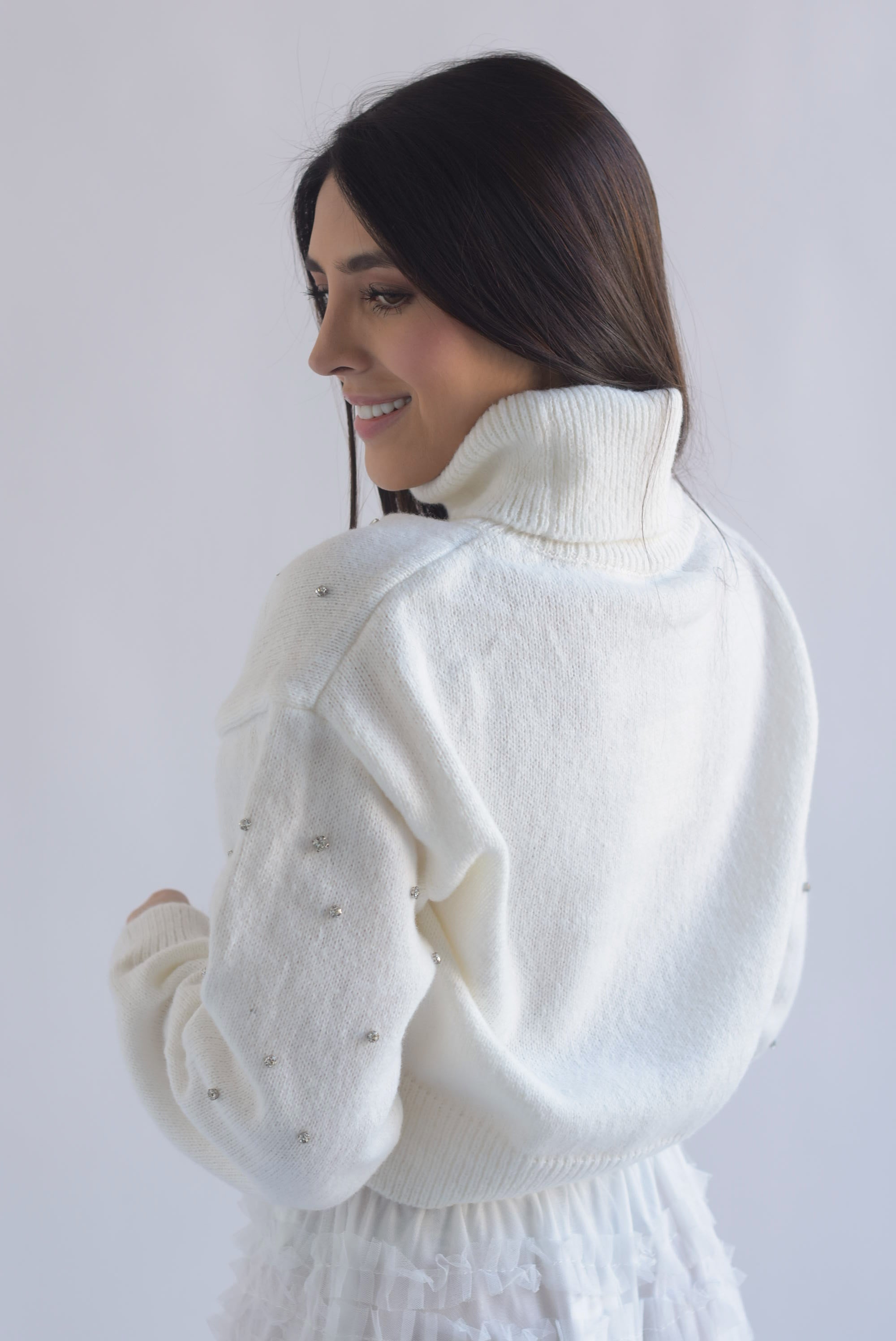 Sweater cuello alto brillos