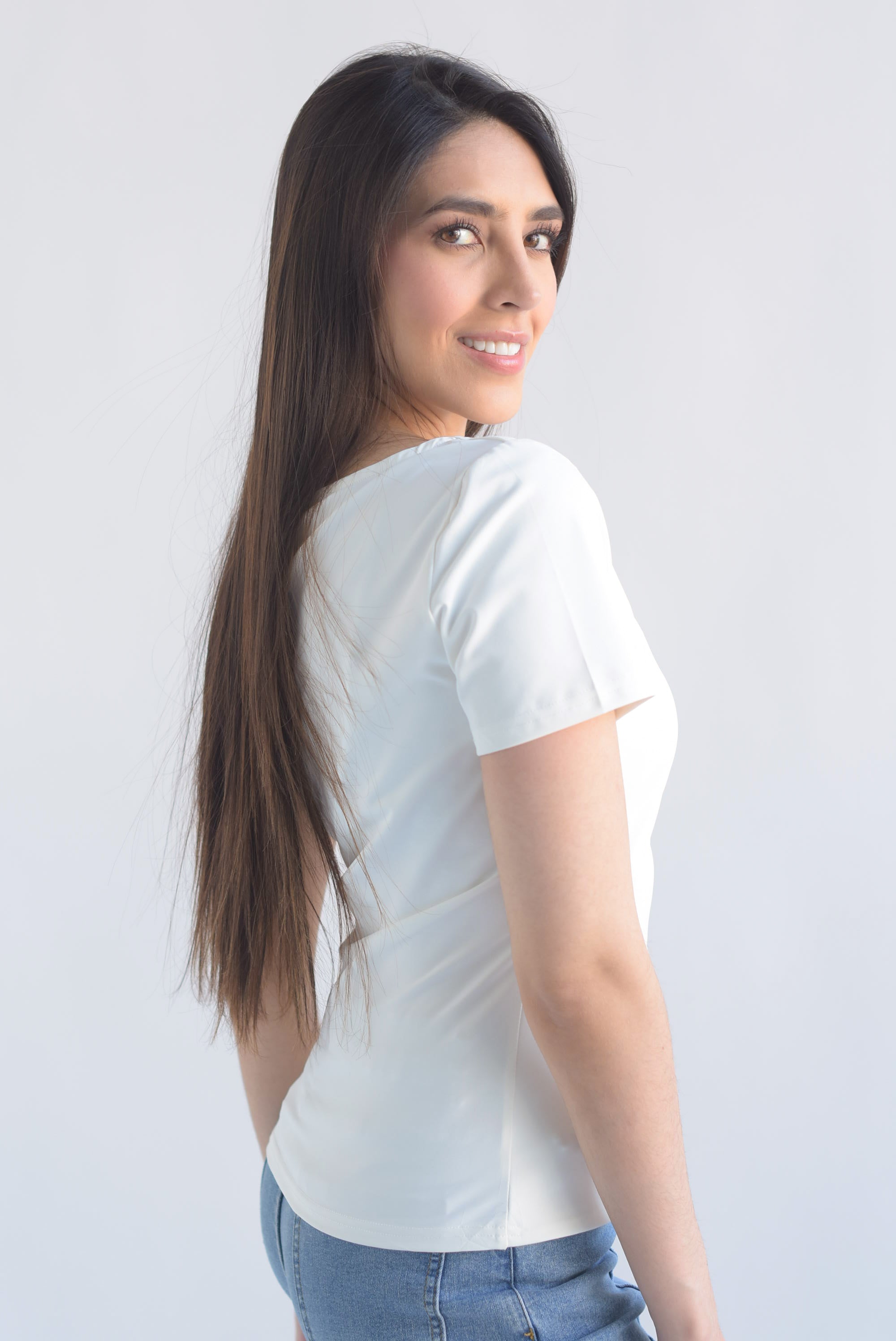 Top largo manga corta cuello cuadrado licra