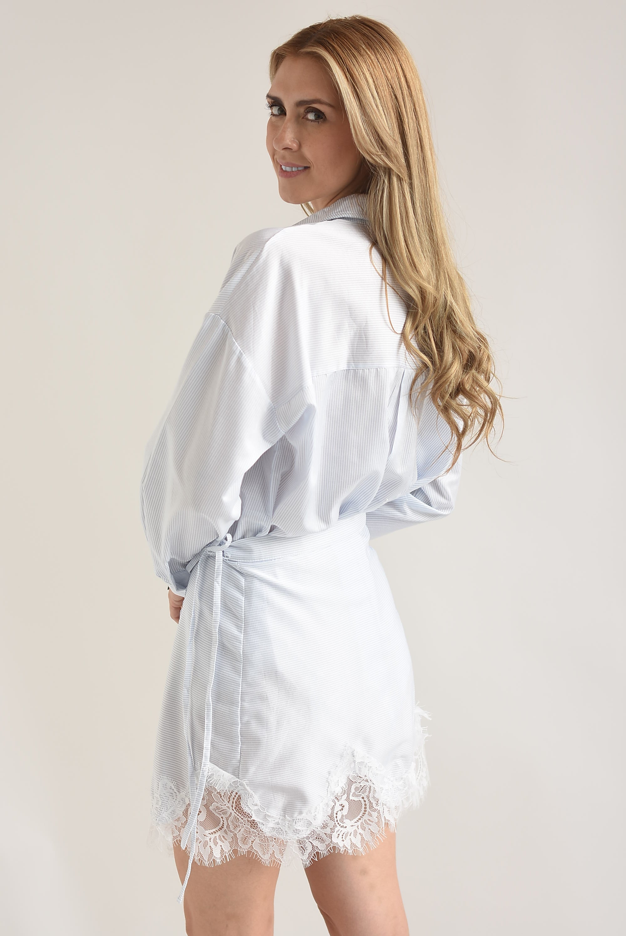 Vestido Camisa rayas encaje con faldón