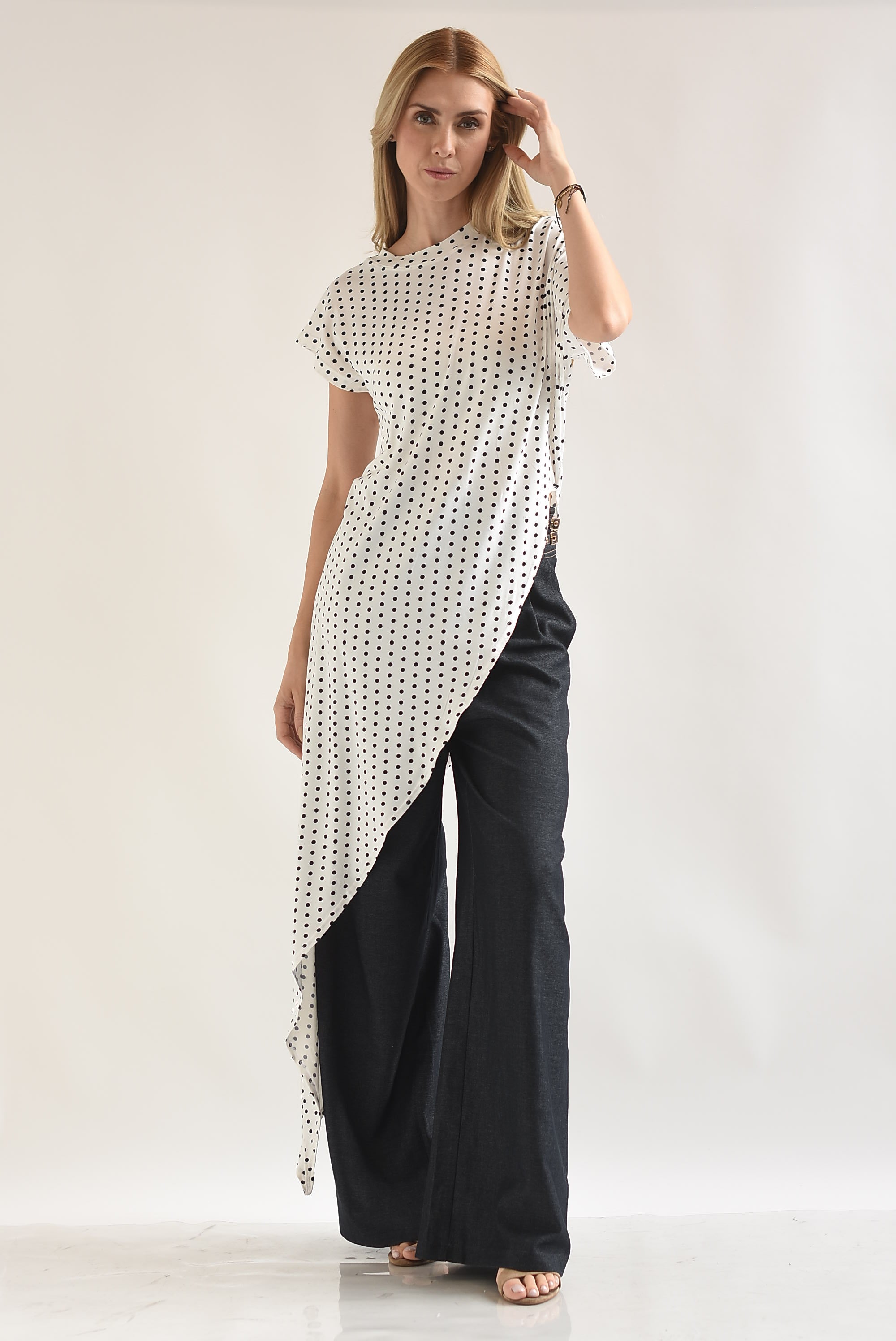 Maxi T-Shirt asimétrica polka dots
