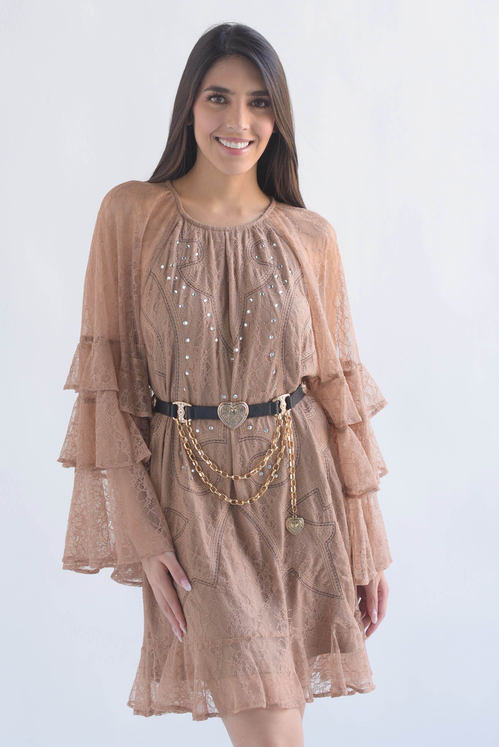 Vestido encaje manga olanes brillos