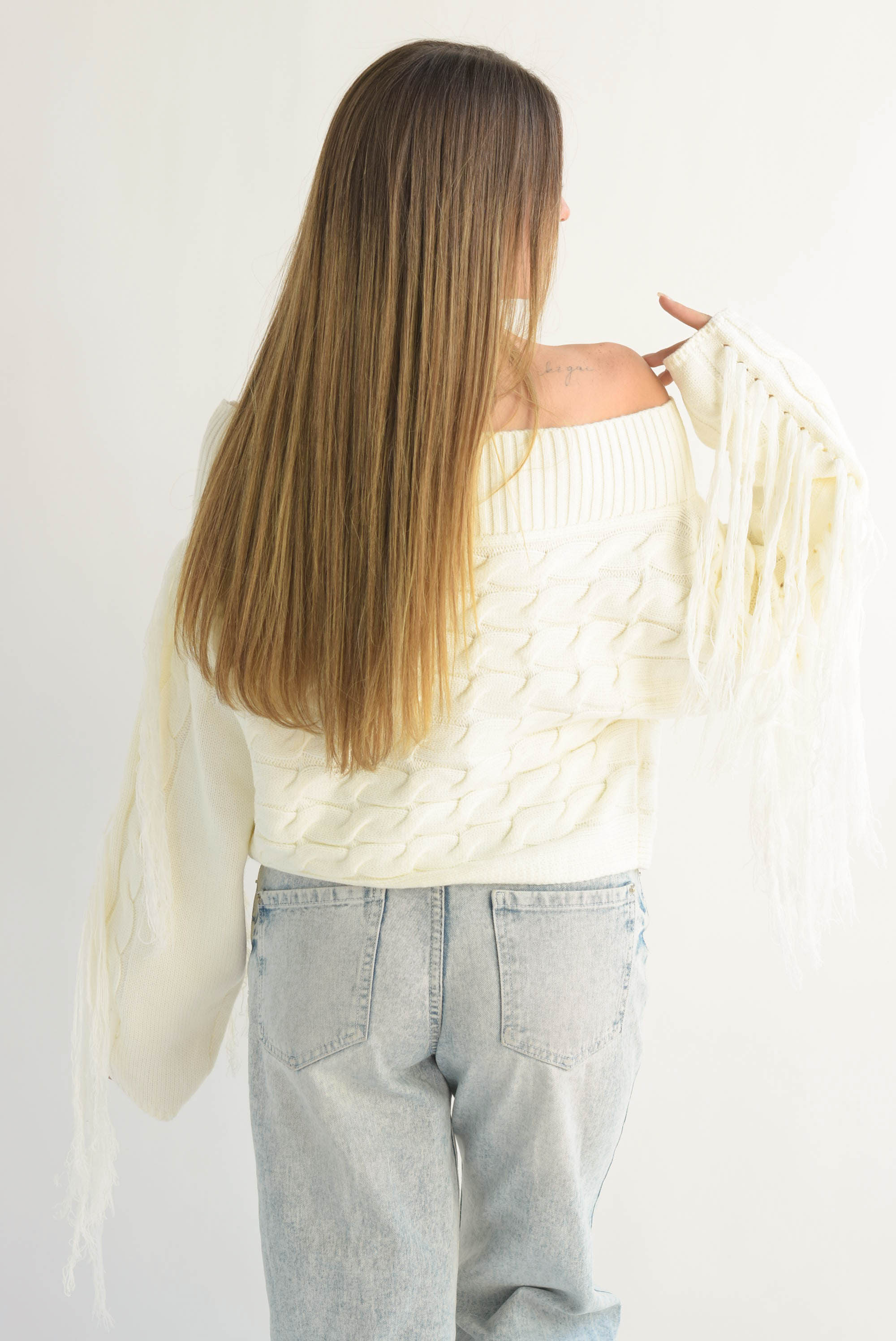 Sweater off-shoulders flecos Ivory