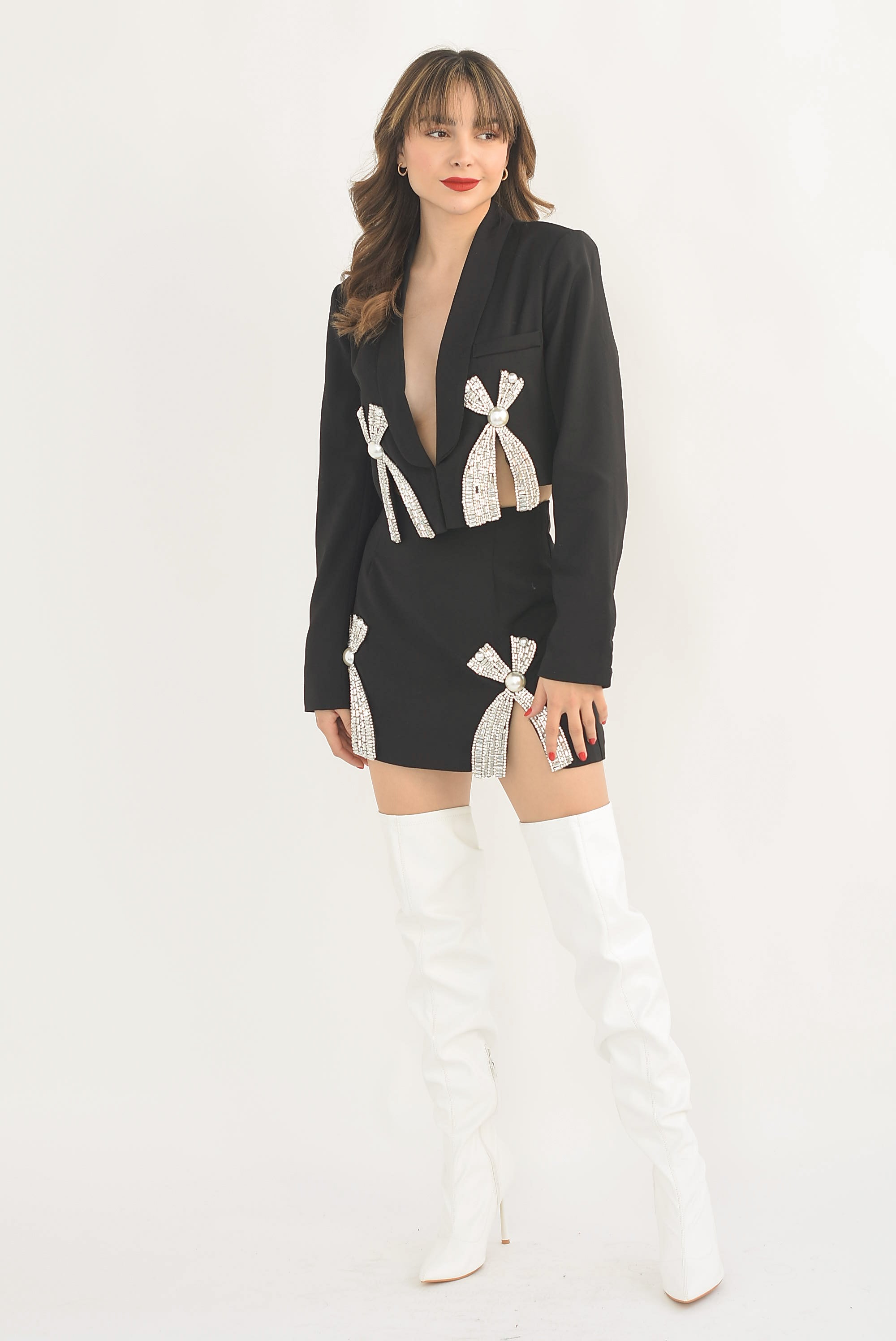 Set Falda y Blazer crop lazo perla Negro