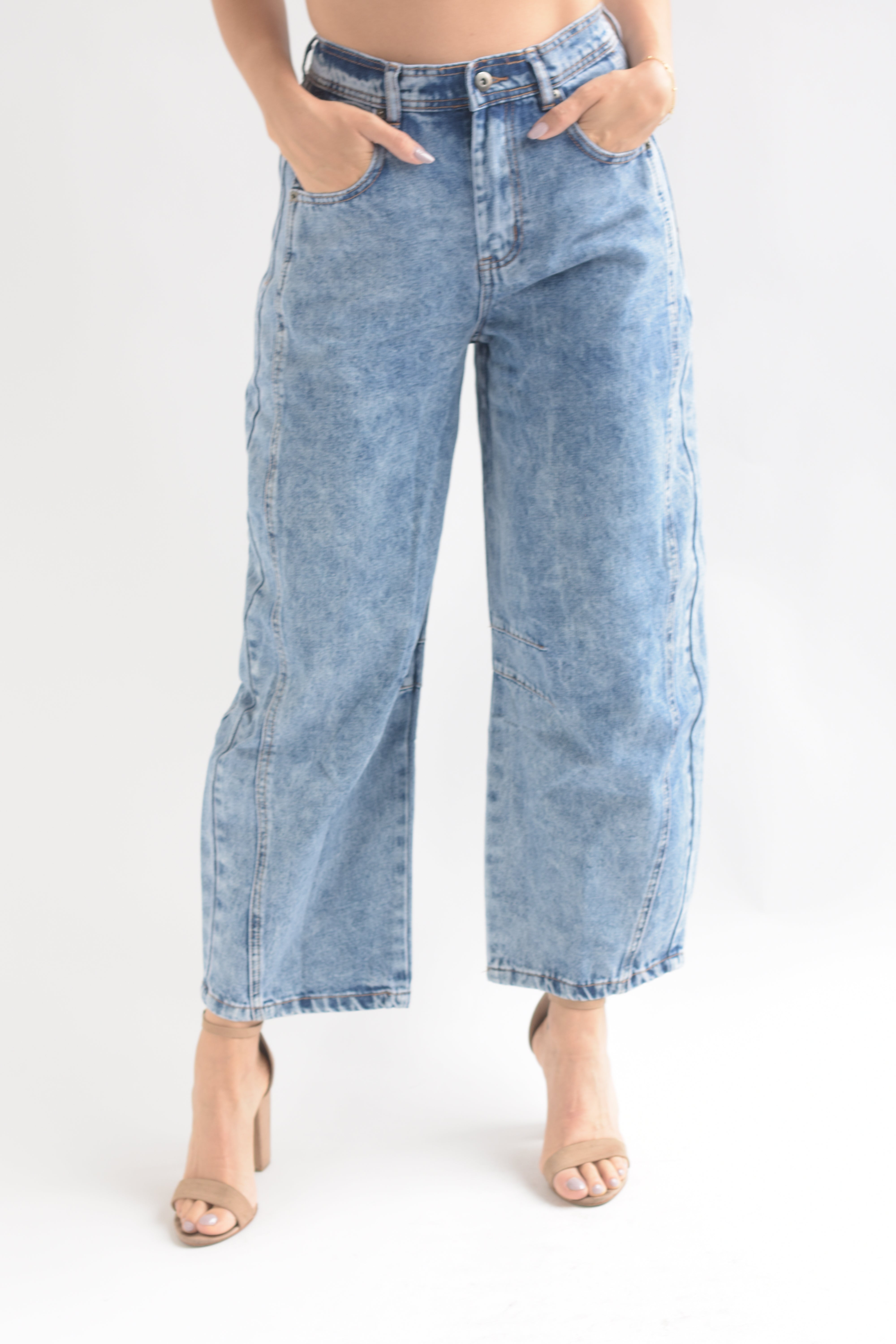 Jeans Barrel deslavado Denim