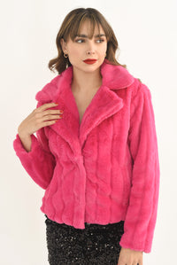 Fashion Styled Abrigo corto faux fur Fiusha