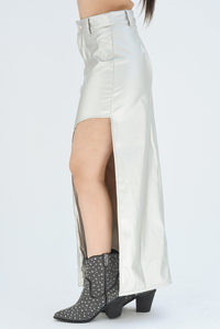 Fashion Styled Falda metálica con abertura Plata